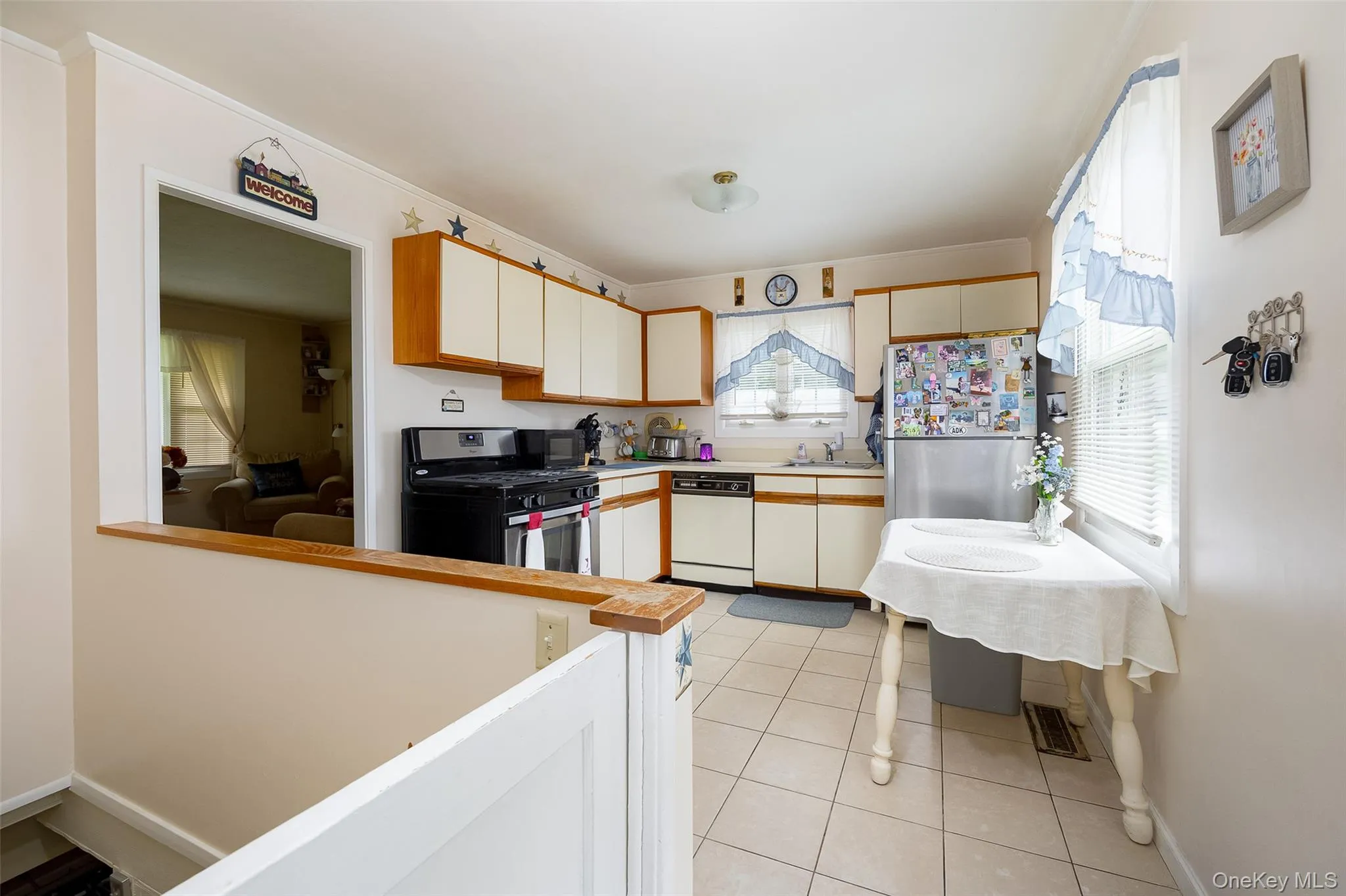 2 Park Lane, Beacon, NY, 3 Bedrooms Bedrooms, 7 Rooms Rooms,1 BathroomBathrooms,Residential,For Rent,Park,0,1044196 2 Park Lane, Beacon, NY, 3 Bedrooms Bedrooms, 7 Rooms Rooms,1 BathroomBathrooms,Residential,For Rent,Park,0,1044196