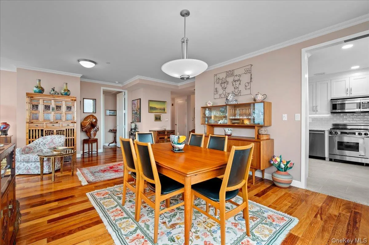 10 City Place, White Plains, NY, 3 Bedrooms Bedrooms, 6 Rooms Rooms,3 BathroomsBathrooms,Residential,For Rent,City,0,1044199 10 City Place, White Plains, NY, 3 Bedrooms Bedrooms, 6 Rooms Rooms,3 BathroomsBathrooms,Residential,For Rent,City,0,1044199