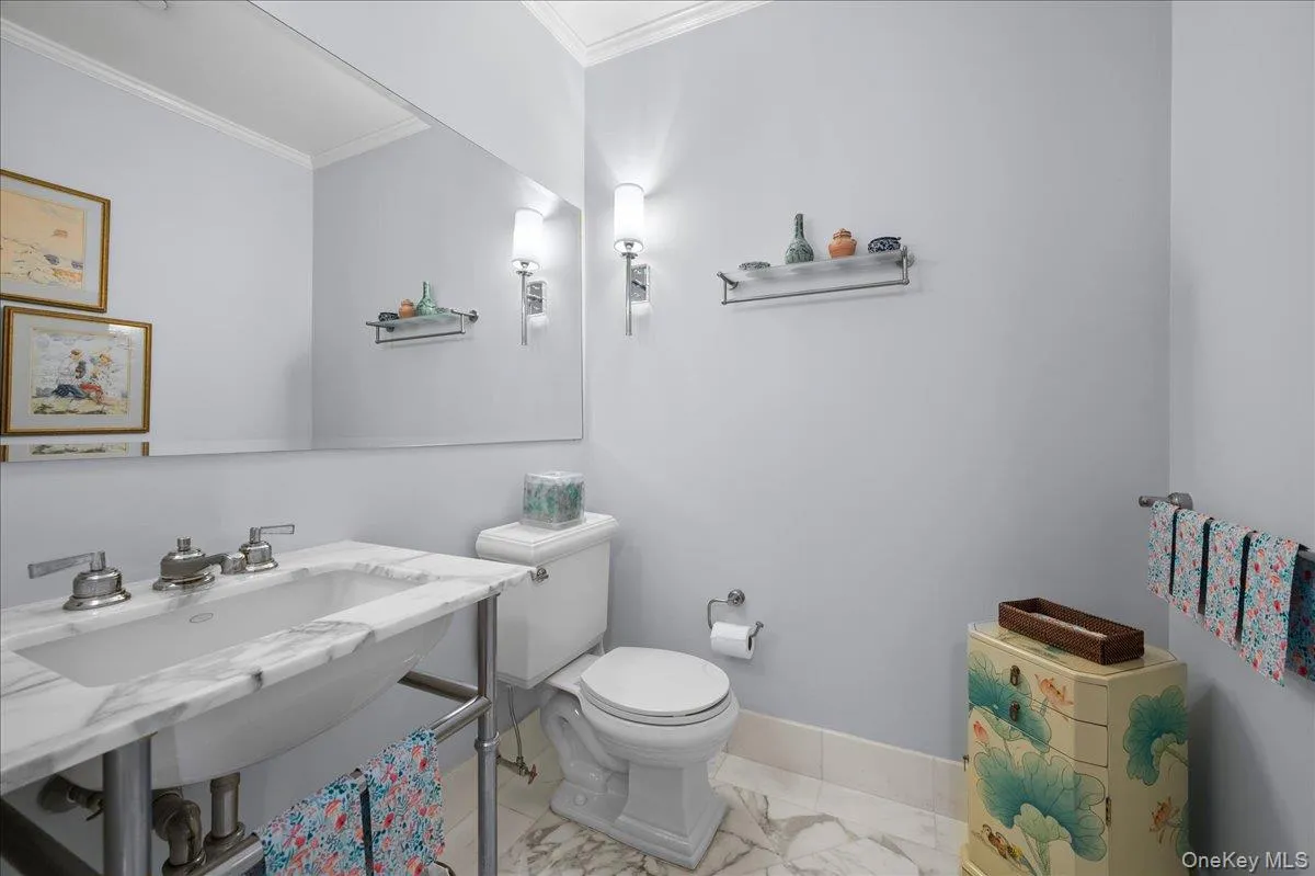 Powder Room Powder Room