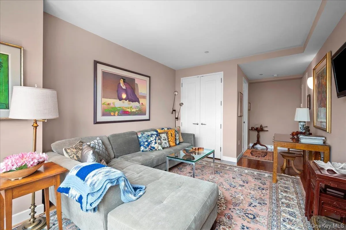 10 City Place, White Plains, NY, 3 Bedrooms Bedrooms, 6 Rooms Rooms,3 BathroomsBathrooms,Residential,For Rent,City,0,1044199 10 City Place, White Plains, NY, 3 Bedrooms Bedrooms, 6 Rooms Rooms,3 BathroomsBathrooms,Residential,For Rent,City,0,1044199