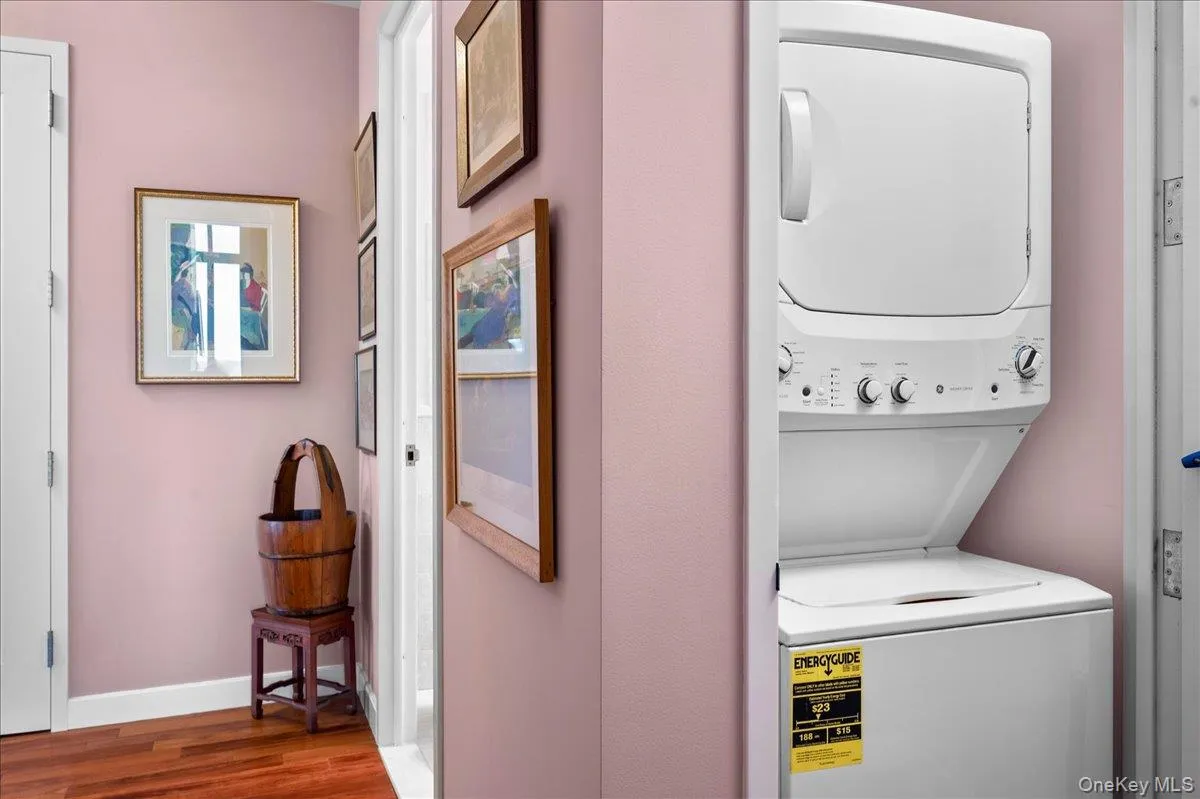 10 City Place, White Plains, NY, 3 Bedrooms Bedrooms, 6 Rooms Rooms,3 BathroomsBathrooms,Residential,For Rent,City,0,1044199 10 City Place, White Plains, NY, 3 Bedrooms Bedrooms, 6 Rooms Rooms,3 BathroomsBathrooms,Residential,For Rent,City,0,1044199