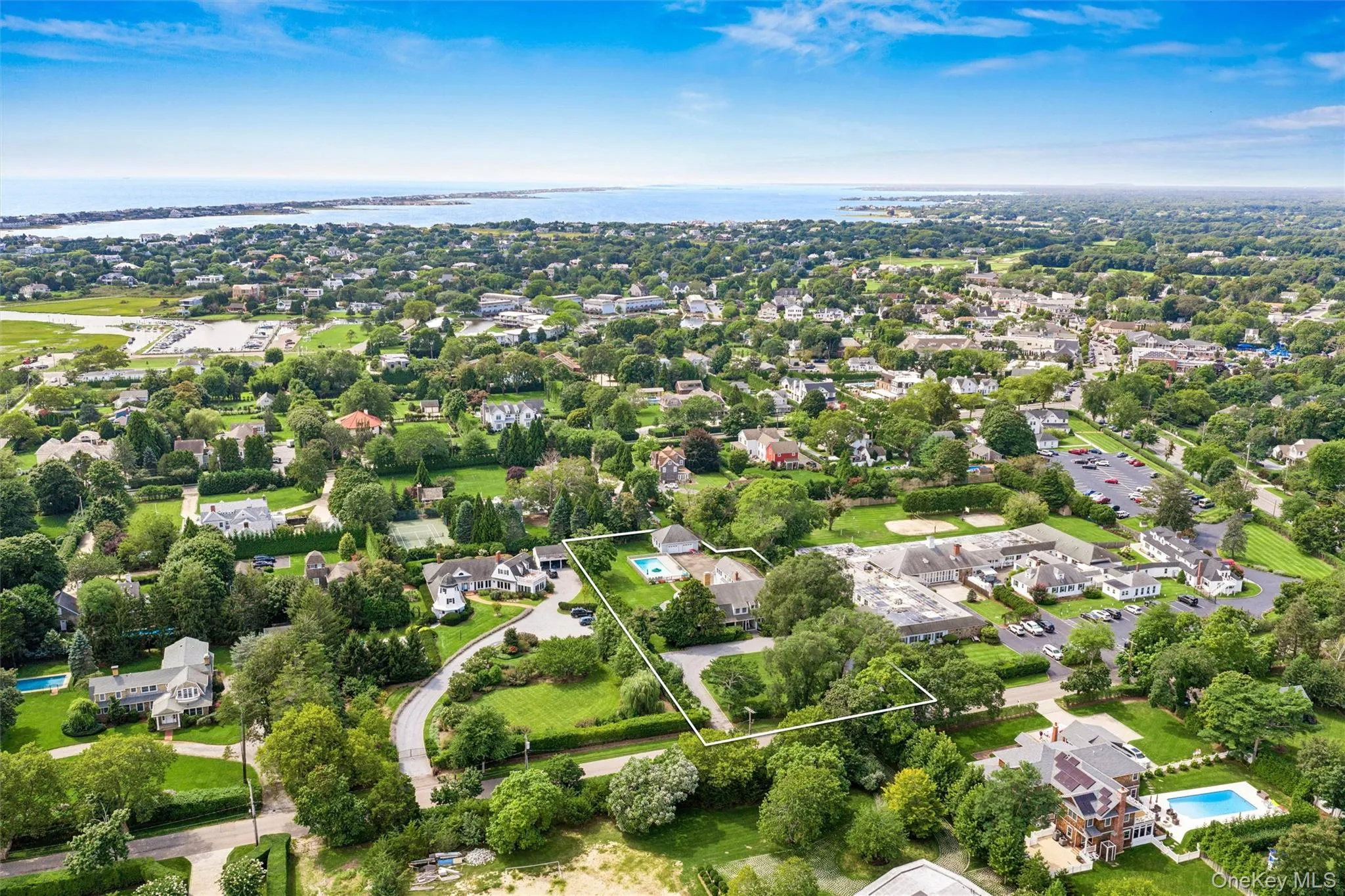 21 Seafield Lane, Southampton, NY, 7 Bedrooms Bedrooms, 16 Rooms Rooms,5 BathroomsBathrooms,Residential,For Rent,Seafield,0,1044207 21 Seafield Lane, Southampton, NY, 7 Bedrooms Bedrooms, 16 Rooms Rooms,5 BathroomsBathrooms,Residential,For Rent,Seafield,0,1044207