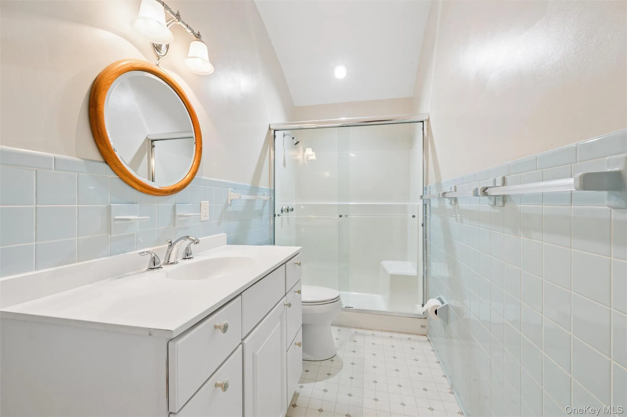 Guest Bathroom Guest Bathroom