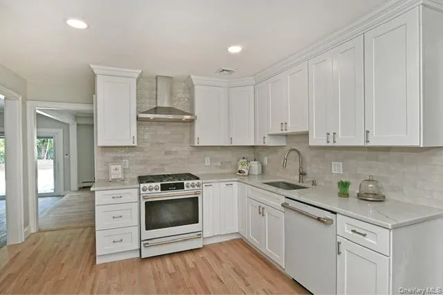 27 Osage Drive, Huntington, NY, 3 Bedrooms Bedrooms, 7 Rooms Rooms,2 BathroomsBathrooms,Residential,For Rent,Osage,0,1044208 27 Osage Drive, Huntington, NY, 3 Bedrooms Bedrooms, 7 Rooms Rooms,2 BathroomsBathrooms,Residential,For Rent,Osage,0,1044208