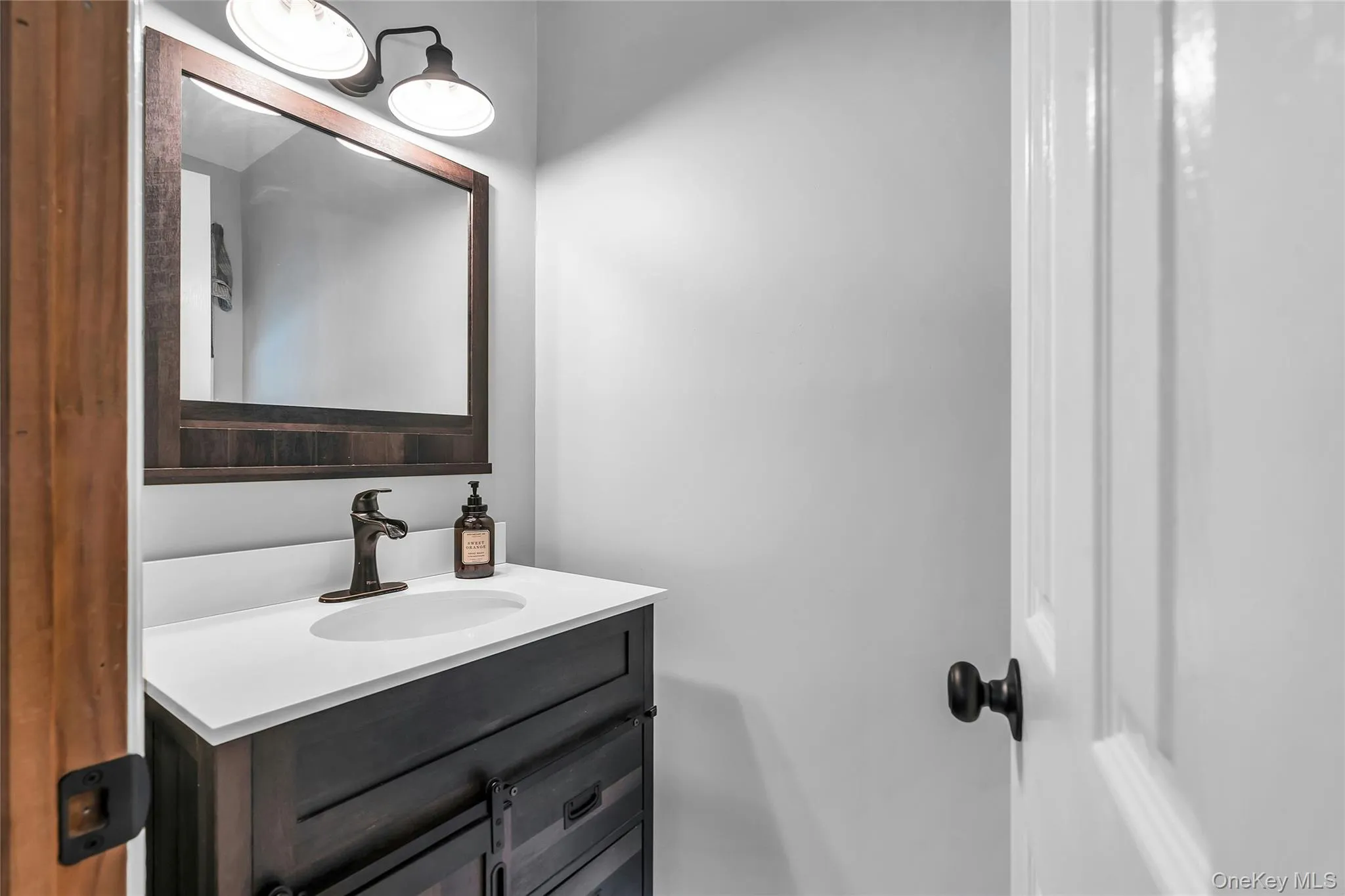 19 Opal Court, Smithtown, NY, 4 Bedrooms Bedrooms, 8 Rooms Rooms,1 BathroomBathrooms,Residential,For Rent,Opal,0,1044212 19 Opal Court, Smithtown, NY, 4 Bedrooms Bedrooms, 8 Rooms Rooms,1 BathroomBathrooms,Residential,For Rent,Opal,0,1044212