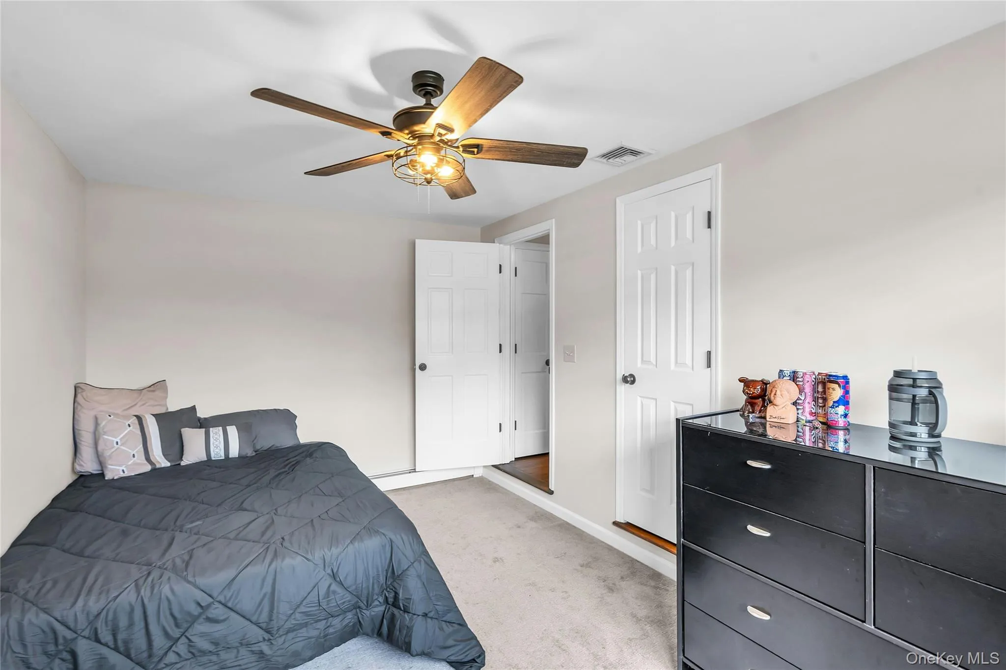 19 Opal Court, Smithtown, NY, 4 Bedrooms Bedrooms, 8 Rooms Rooms,1 BathroomBathrooms,Residential,For Rent,Opal,0,1044212 19 Opal Court, Smithtown, NY, 4 Bedrooms Bedrooms, 8 Rooms Rooms,1 BathroomBathrooms,Residential,For Rent,Opal,0,1044212