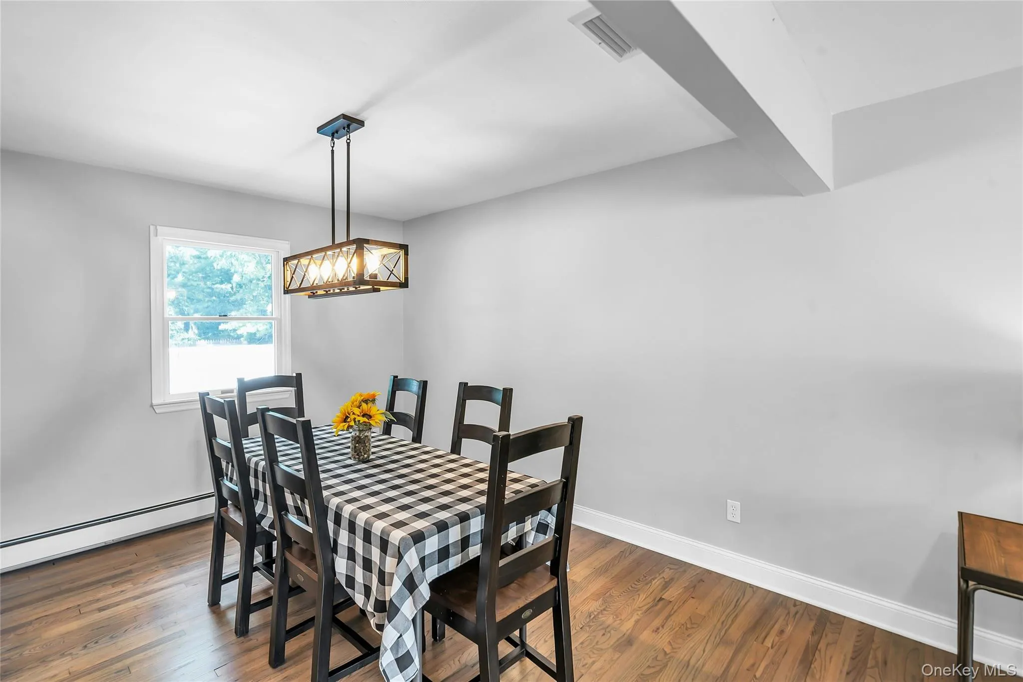 19 Opal Court, Smithtown, NY, 4 Bedrooms Bedrooms, 8 Rooms Rooms,1 BathroomBathrooms,Residential,For Rent,Opal,0,1044212 19 Opal Court, Smithtown, NY, 4 Bedrooms Bedrooms, 8 Rooms Rooms,1 BathroomBathrooms,Residential,For Rent,Opal,0,1044212