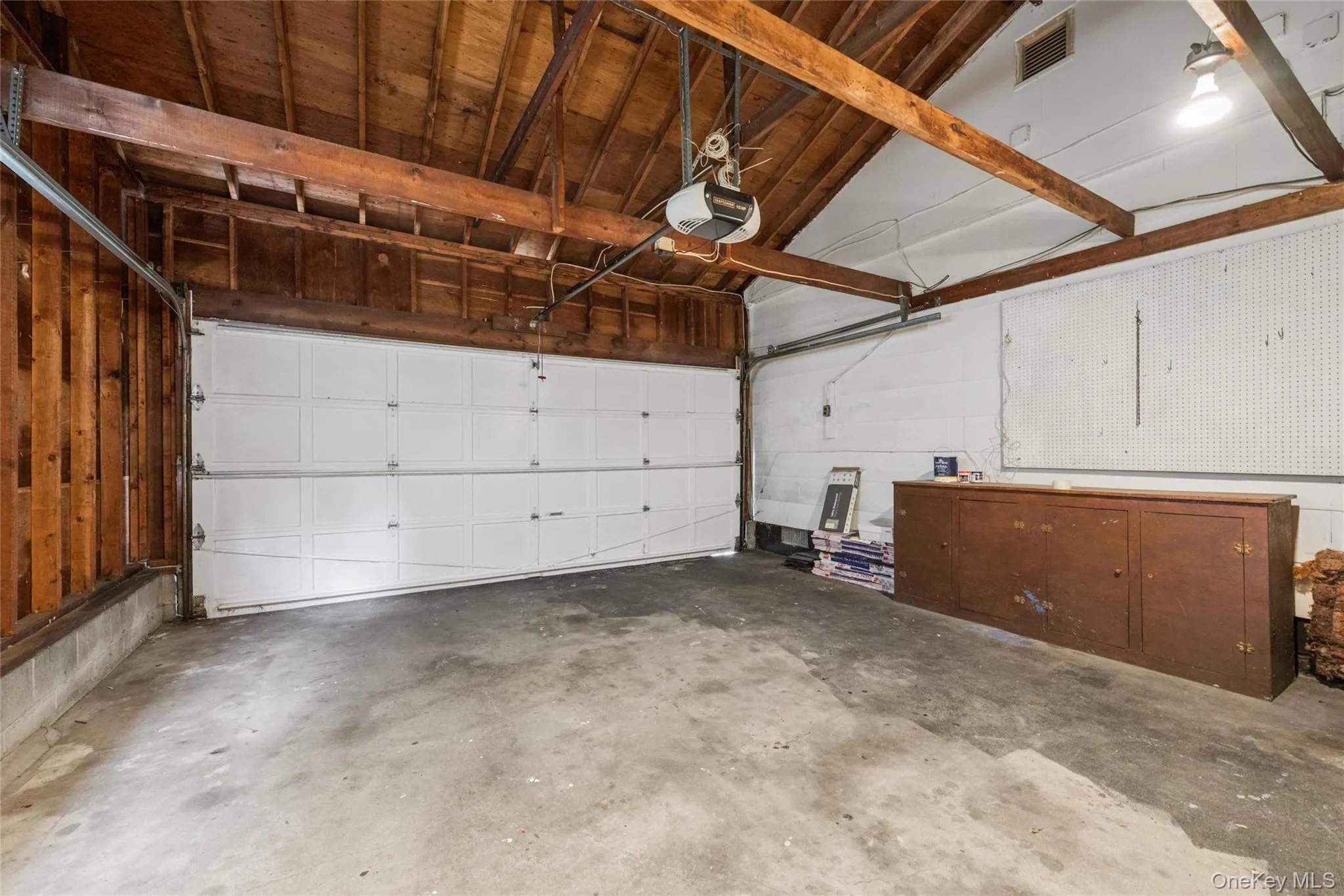 59 Homewood Drive, Southampton, NY, 3 Bedroom Bedrooms, 6 Room Rooms,2 BathroomBathrooms,Residential Lease,For Rent,Homewood,0,1044215 59 Homewood Drive, Southampton, NY, 3 Bedroom Bedrooms, 6 Room Rooms,2 BathroomBathrooms,Residential Lease,For Rent,Homewood,0,1044215