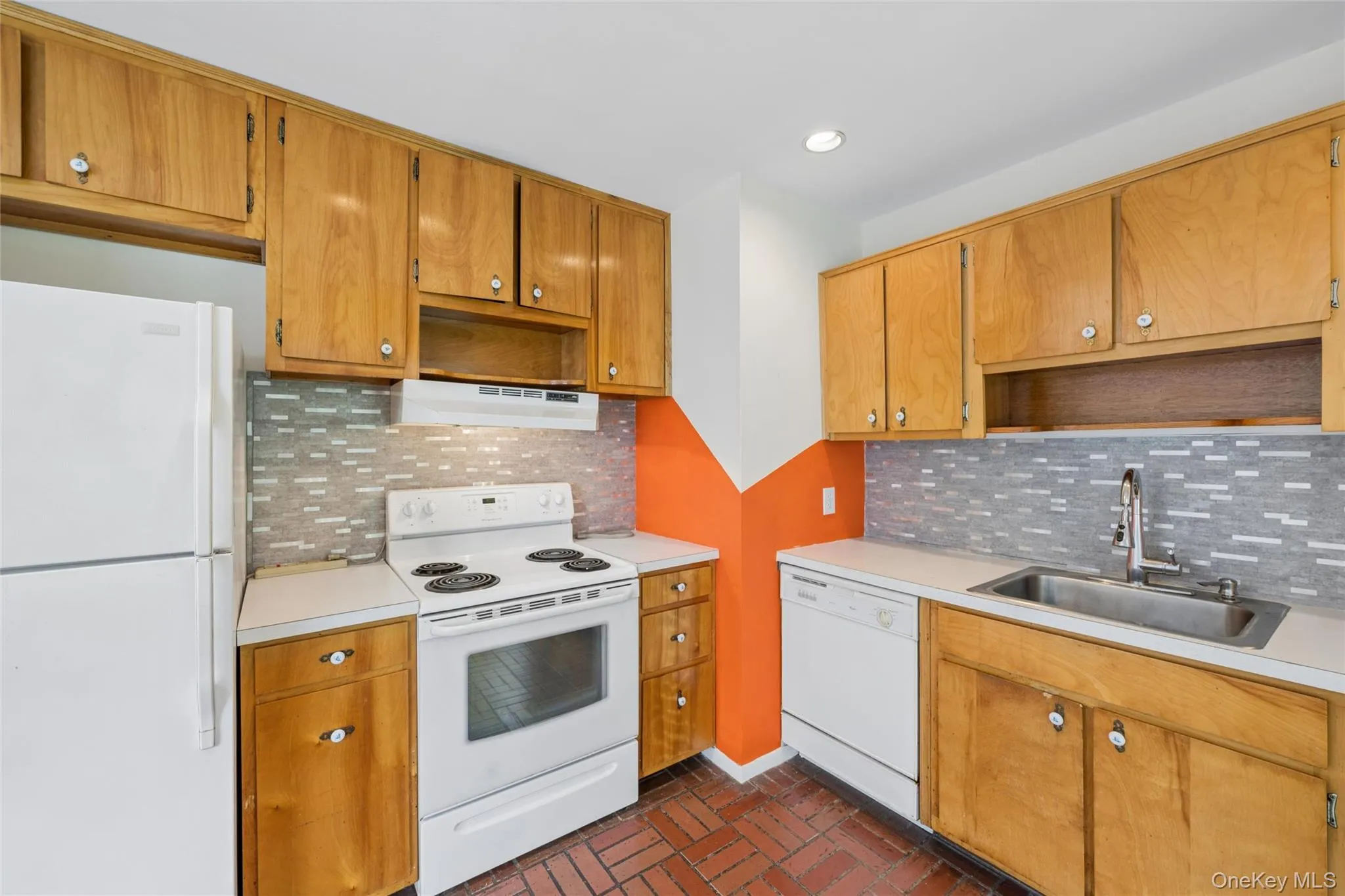 59 Homewood Drive, Southampton, NY, 3 Bedroom Bedrooms, 6 Room Rooms,2 BathroomBathrooms,Residential Lease,For Rent,Homewood,0,1044215 59 Homewood Drive, Southampton, NY, 3 Bedroom Bedrooms, 6 Room Rooms,2 BathroomBathrooms,Residential Lease,For Rent,Homewood,0,1044215