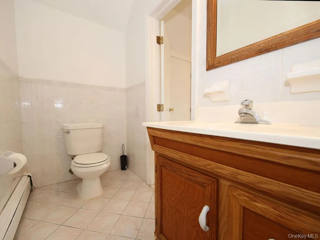 14 Weeks Place, New Rochelle, NY, 3 Bedroom Bedrooms, 6 Room Rooms,2 BathroomBathrooms,Residential Lease,For Rent,Weeks,0,1044217 14 Weeks Place, New Rochelle, NY, 3 Bedroom Bedrooms, 6 Room Rooms,2 BathroomBathrooms,Residential Lease,For Rent,Weeks,0,1044217