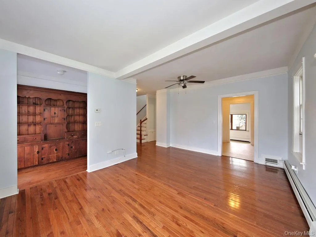 14 Weeks Place, New Rochelle, NY, 3 Bedroom Bedrooms, 6 Room Rooms,2 BathroomBathrooms,Residential Lease,For Rent,Weeks,0,1044217 14 Weeks Place, New Rochelle, NY, 3 Bedroom Bedrooms, 6 Room Rooms,2 BathroomBathrooms,Residential Lease,For Rent,Weeks,0,1044217