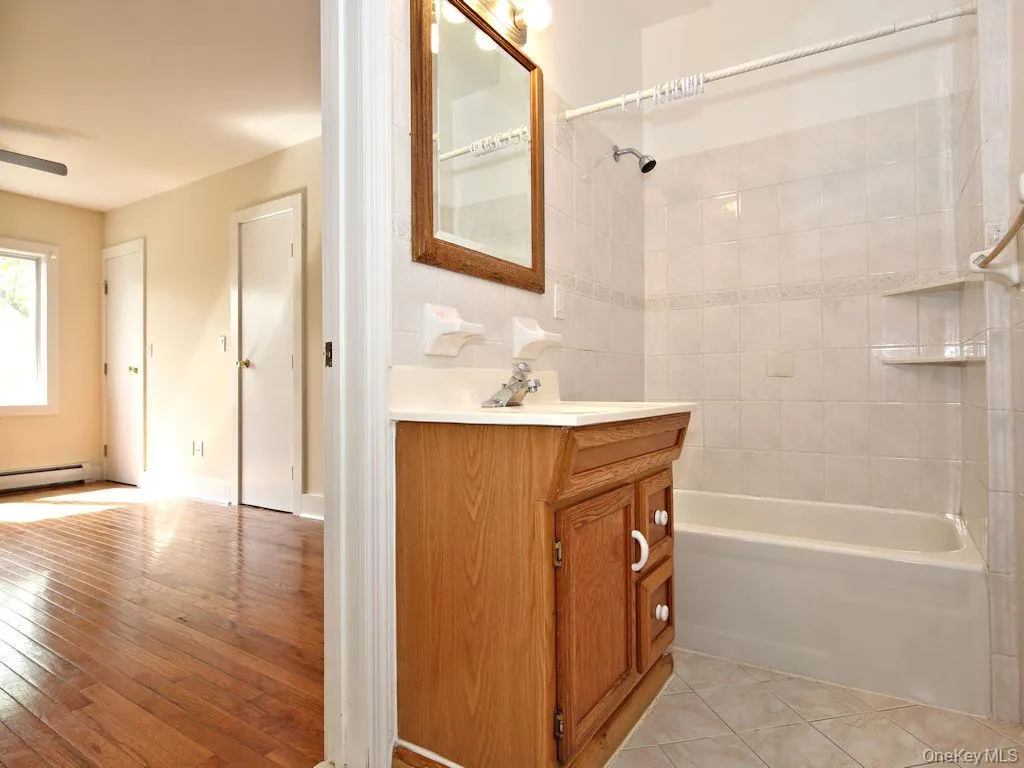 14 Weeks Place, New Rochelle, NY, 3 Bedroom Bedrooms, 6 Room Rooms,2 BathroomBathrooms,Residential Lease,For Rent,Weeks,0,1044217 14 Weeks Place, New Rochelle, NY, 3 Bedroom Bedrooms, 6 Room Rooms,2 BathroomBathrooms,Residential Lease,For Rent,Weeks,0,1044217