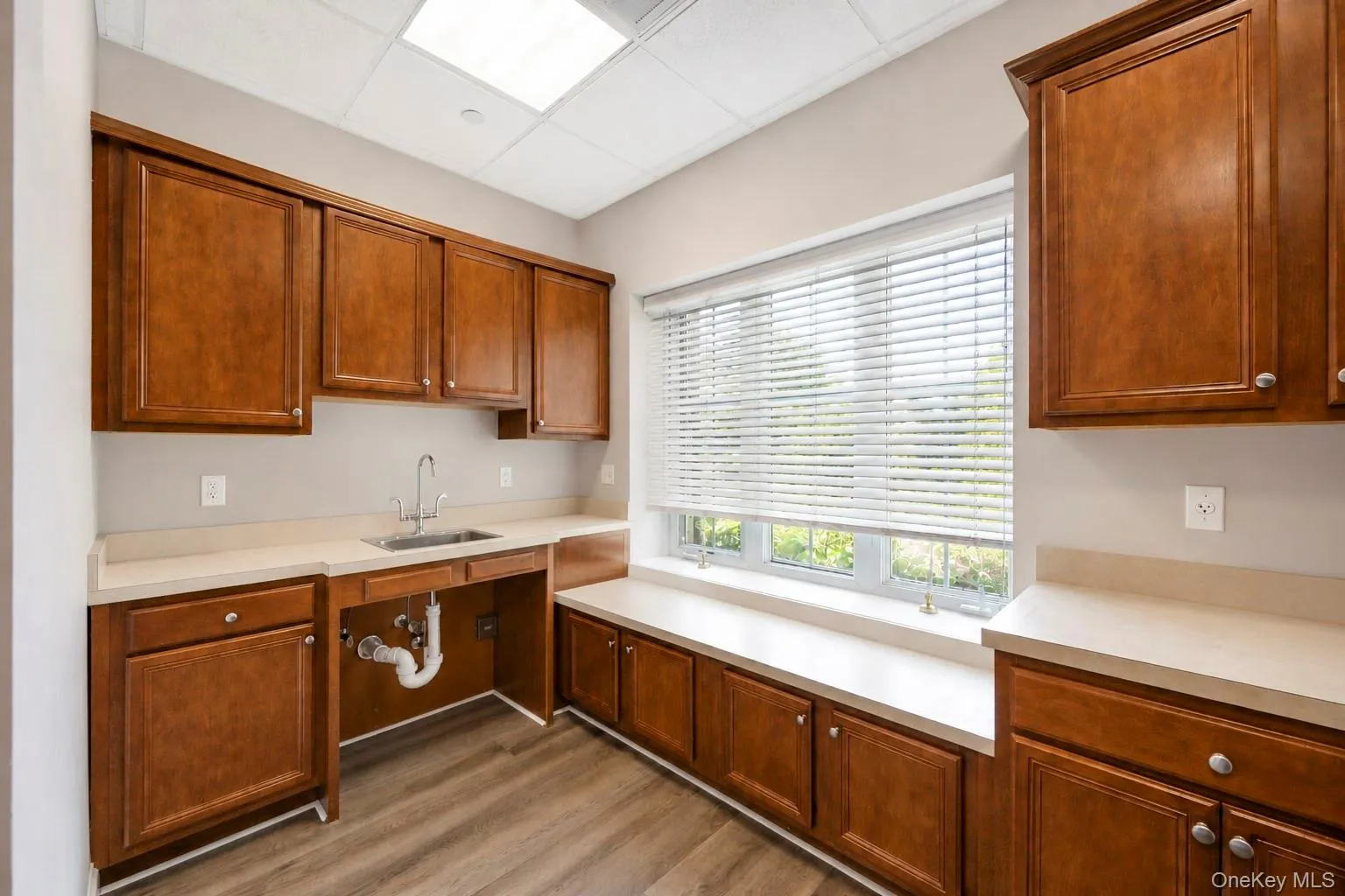 327 Medea Way, Islip, NY, 4 Bedrooms Bedrooms, 7 Rooms Rooms,3 BathroomsBathrooms,Residential,For Rent,Medea,0,1044221 327 Medea Way, Islip, NY, 4 Bedrooms Bedrooms, 7 Rooms Rooms,3 BathroomsBathrooms,Residential,For Rent,Medea,0,1044221