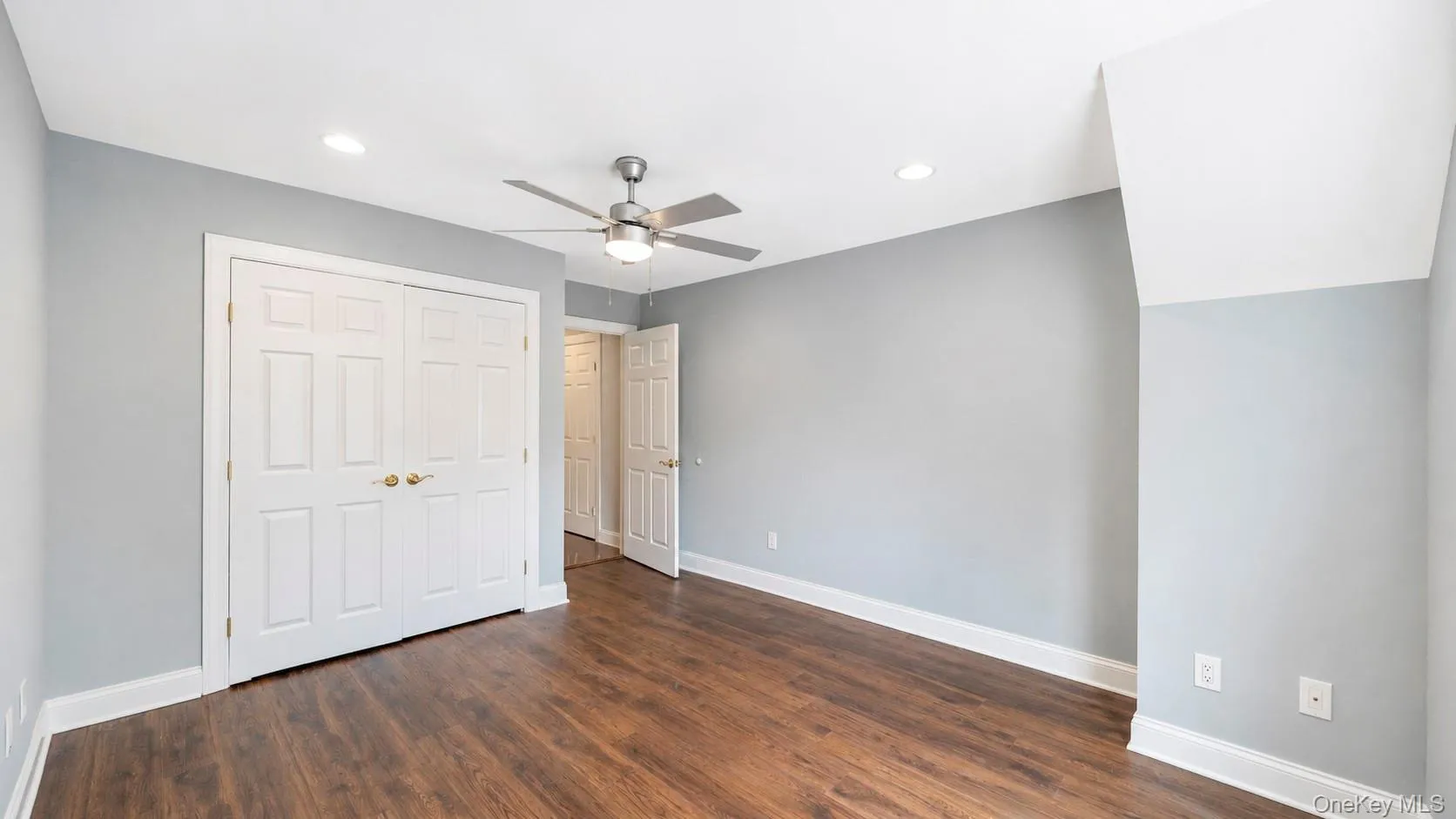327 Medea Way, Islip, NY, 4 Bedrooms Bedrooms, 7 Rooms Rooms,3 BathroomsBathrooms,Residential,For Rent,Medea,0,1044221 327 Medea Way, Islip, NY, 4 Bedrooms Bedrooms, 7 Rooms Rooms,3 BathroomsBathrooms,Residential,For Rent,Medea,0,1044221