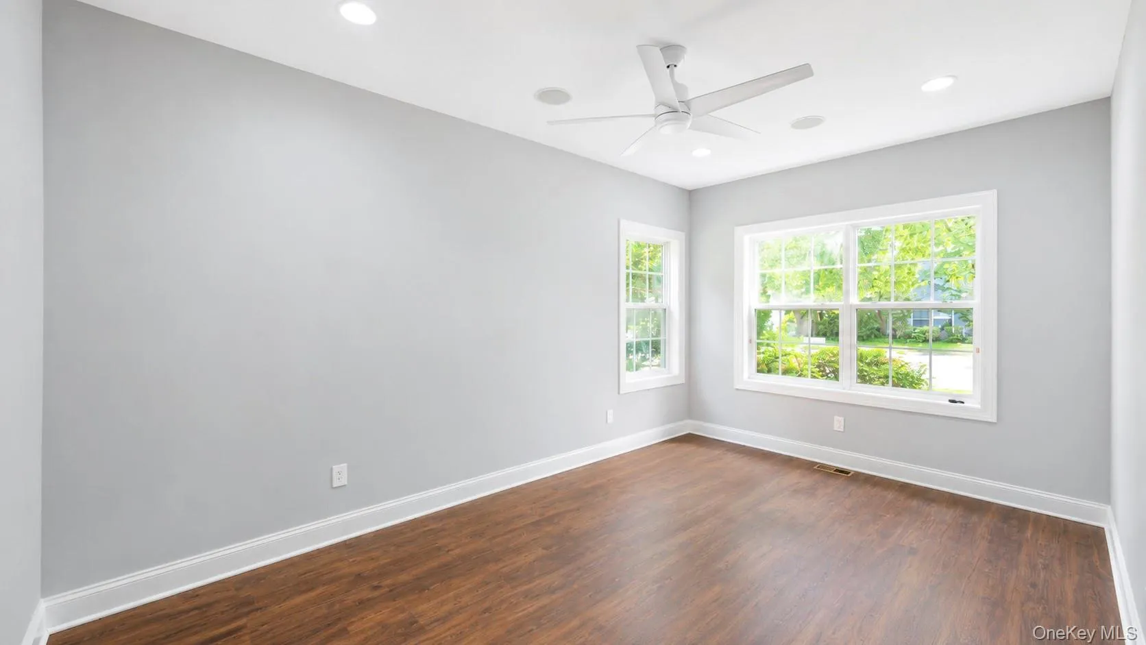 327 Medea Way, Islip, NY, 4 Bedrooms Bedrooms, 7 Rooms Rooms,3 BathroomsBathrooms,Residential,For Rent,Medea,0,1044221 327 Medea Way, Islip, NY, 4 Bedrooms Bedrooms, 7 Rooms Rooms,3 BathroomsBathrooms,Residential,For Rent,Medea,0,1044221