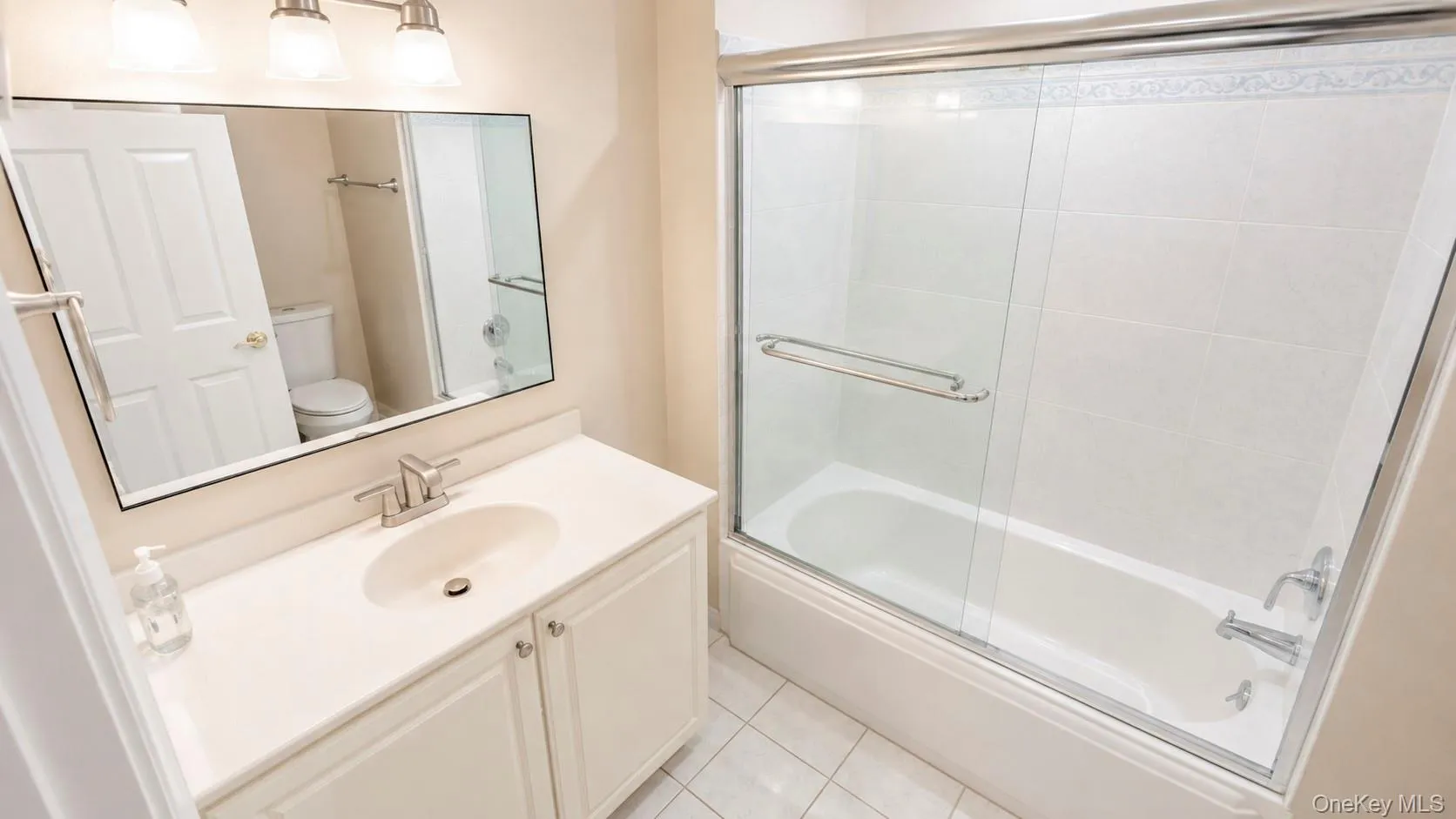 327 Medea Way, Islip, NY, 4 Bedrooms Bedrooms, 7 Rooms Rooms,3 BathroomsBathrooms,Residential,For Rent,Medea,0,1044221 327 Medea Way, Islip, NY, 4 Bedrooms Bedrooms, 7 Rooms Rooms,3 BathroomsBathrooms,Residential,For Rent,Medea,0,1044221