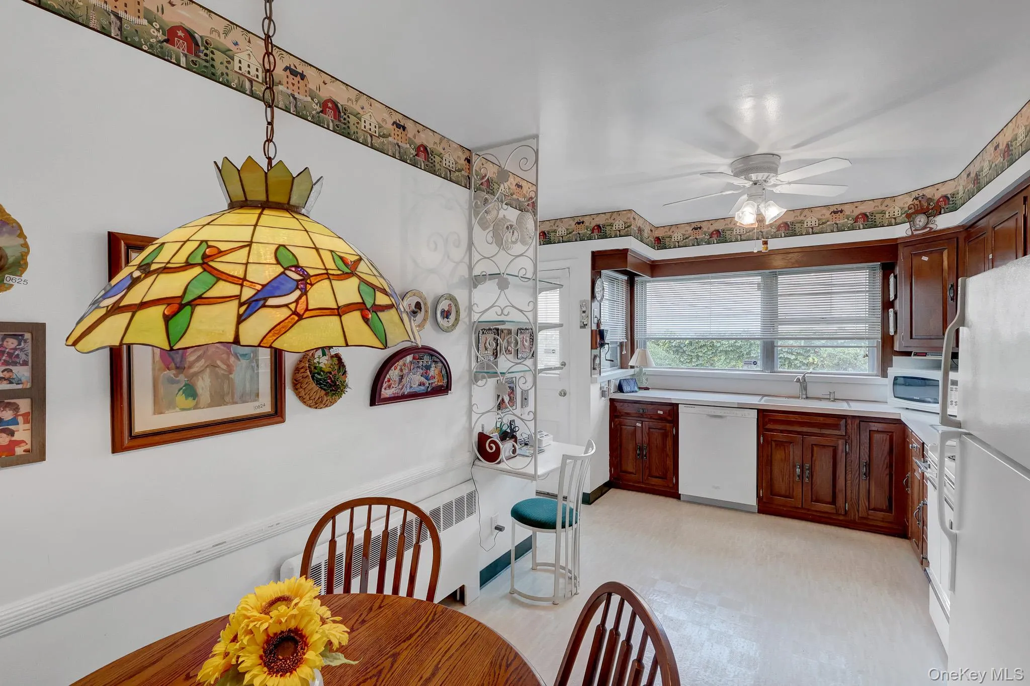 85 Joseph Street, North Hempstead, NY, 3 Bedrooms Bedrooms, 8 Rooms Rooms,2 BathroomsBathrooms,Residential,For Rent,Joseph,0,1044227 85 Joseph Street, North Hempstead, NY, 3 Bedrooms Bedrooms, 8 Rooms Rooms,2 BathroomsBathrooms,Residential,For Rent,Joseph,0,1044227