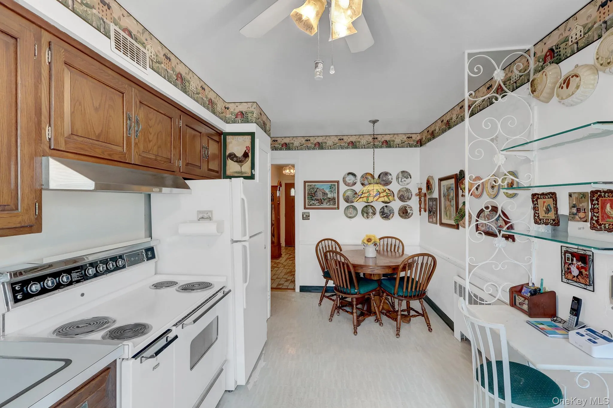 85 Joseph Street, North Hempstead, NY, 3 Bedrooms Bedrooms, 8 Rooms Rooms,2 BathroomsBathrooms,Residential,For Rent,Joseph,0,1044227 85 Joseph Street, North Hempstead, NY, 3 Bedrooms Bedrooms, 8 Rooms Rooms,2 BathroomsBathrooms,Residential,For Rent,Joseph,0,1044227