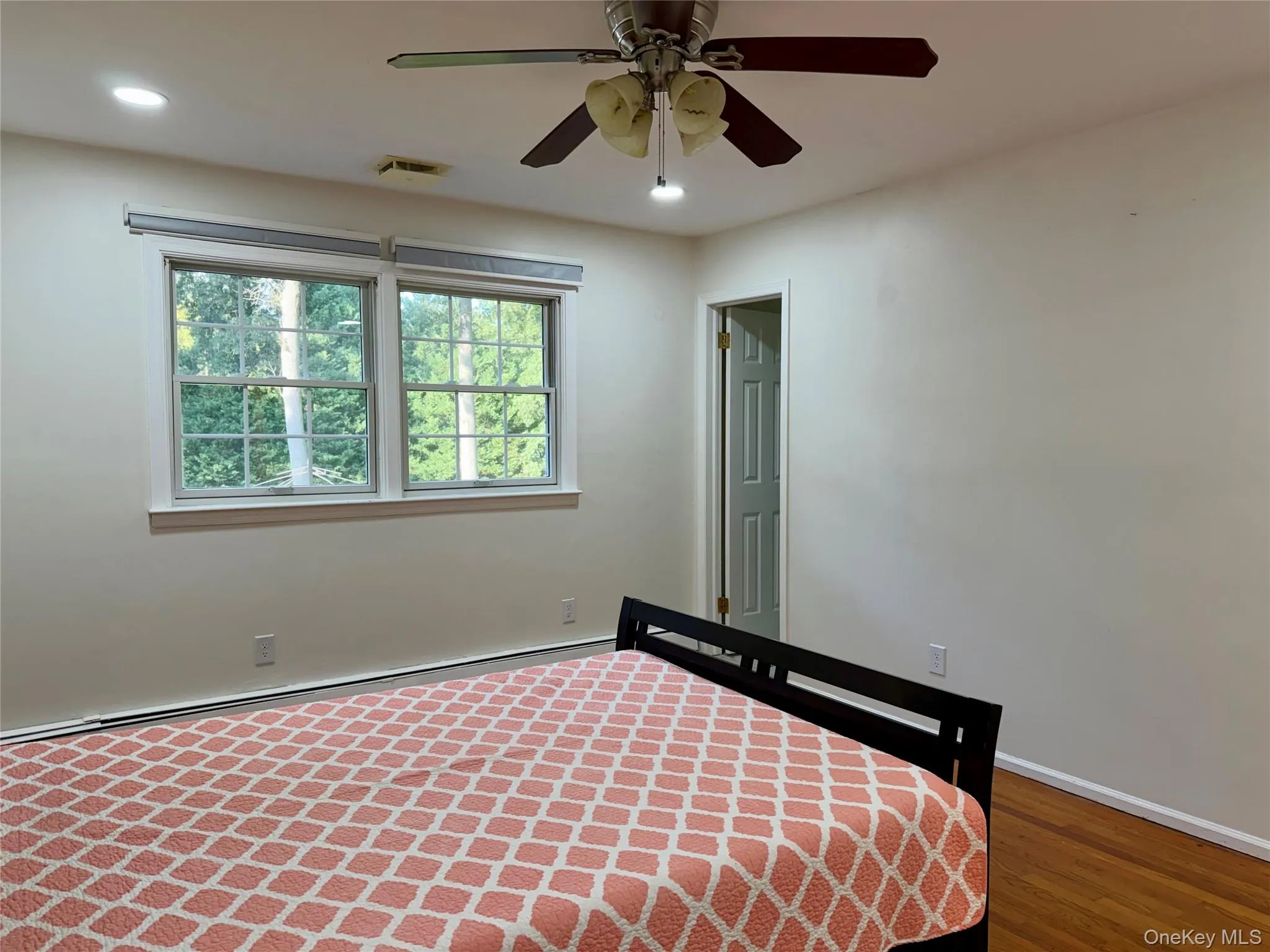 7 Gables Court, Huntington, NY, 2 Bedrooms Bedrooms, 5 Rooms Rooms,1 BathroomBathrooms,Residential Lease,For Rent,Gables,0,1044229 7 Gables Court, Huntington, NY, 2 Bedrooms Bedrooms, 5 Rooms Rooms,1 BathroomBathrooms,Residential Lease,For Rent,Gables,0,1044229