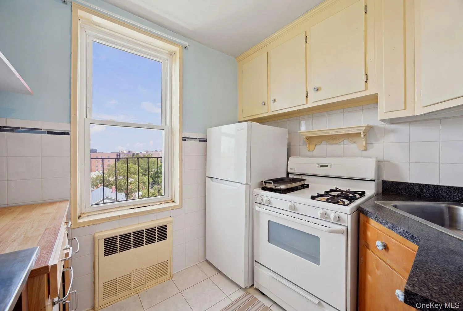 50-22 40th Street, New York, NY, 1 Bedroom Bedrooms, 3 Rooms Rooms,1 BathroomBathrooms,Residential,For Rent,40th,0,1044233 50-22 40th Street, New York, NY, 1 Bedroom Bedrooms, 3 Rooms Rooms,1 BathroomBathrooms,Residential,For Rent,40th,0,1044233