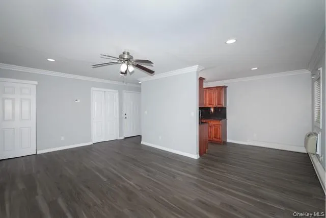 1750 Main Street, Riverhead, NY, 1 Bedroom Bedrooms, 4 Rooms Rooms,1 BathroomBathrooms,Residential Lease,For Rent,Main,0,1044234 1750 Main Street, Riverhead, NY, 1 Bedroom Bedrooms, 4 Rooms Rooms,1 BathroomBathrooms,Residential Lease,For Rent,Main,0,1044234