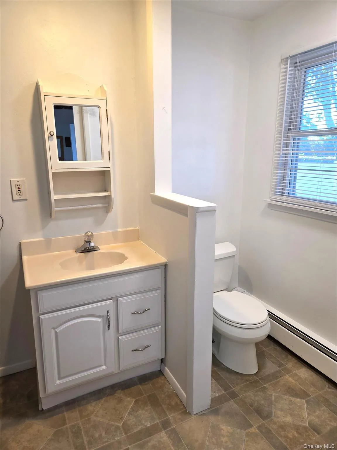 The Main Floor Full Bathroom Has Been Freshly Painted & Offers A Full Bathtub With A Fiberglass Surround. The Main Floor Full Bathroom Has Been Freshly Painted & Offers A Full Bathtub With A Fiberglass Surround.