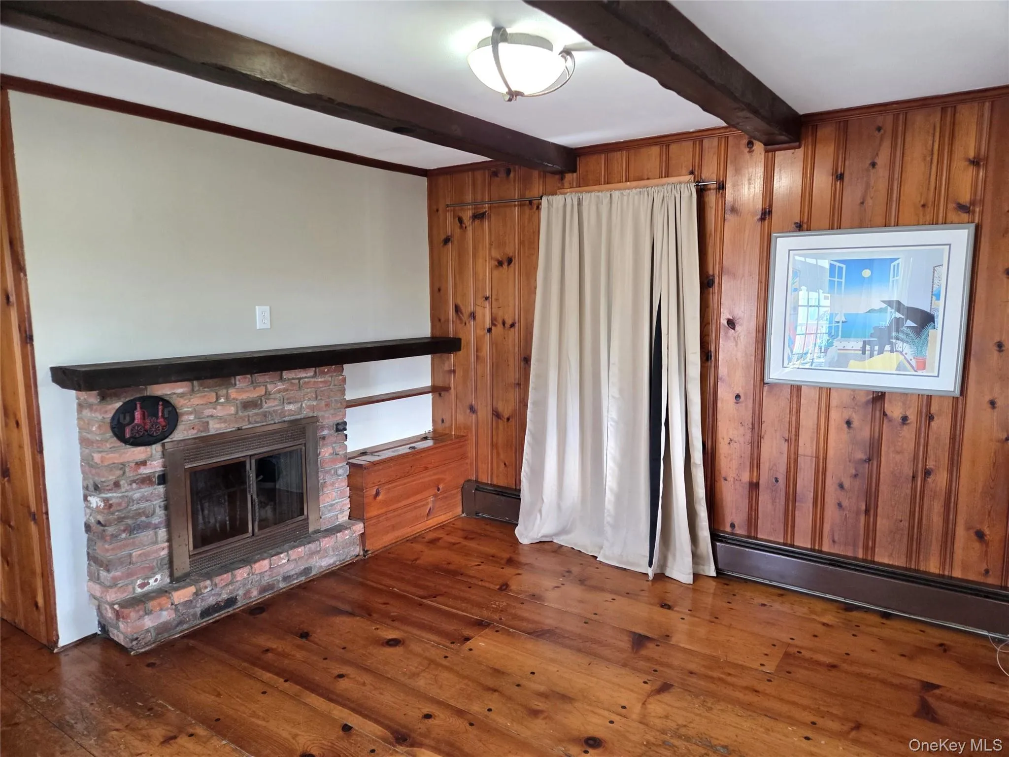 The Home Offers A Front Formal Dining Room Or Den/Sitting Room With Vintage Wide Plank Hardwood Floors, Original Beamed Ceilings, Tongue & Groove Pine Walls & So Much Character & Charm. The Home Offers A Front Formal Dining Room Or Den/Sitting Room With Vintage Wide Plank Hardwood Floors, Original Beamed Ceilings, Tongue & Groove Pine Walls & So Much Character & Charm.