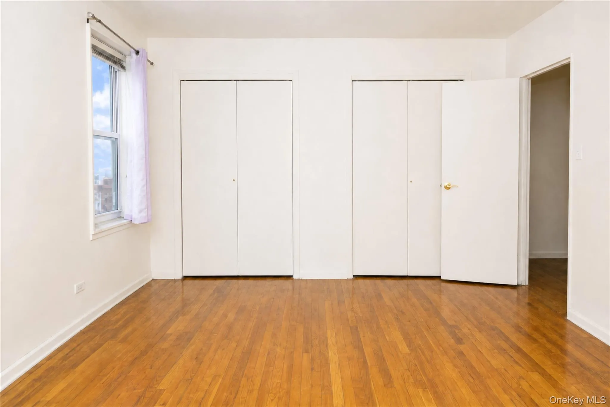 4240 Bowne Street, New York, NY, 1 Bedroom Bedrooms, 3 Rooms Rooms,1 BathroomBathrooms,Residential,For Rent,Bowne,0,1044241 4240 Bowne Street, New York, NY, 1 Bedroom Bedrooms, 3 Rooms Rooms,1 BathroomBathrooms,Residential,For Rent,Bowne,0,1044241