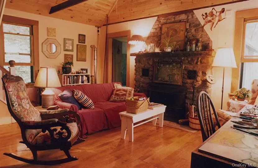Very cozy living area Very cozy living area