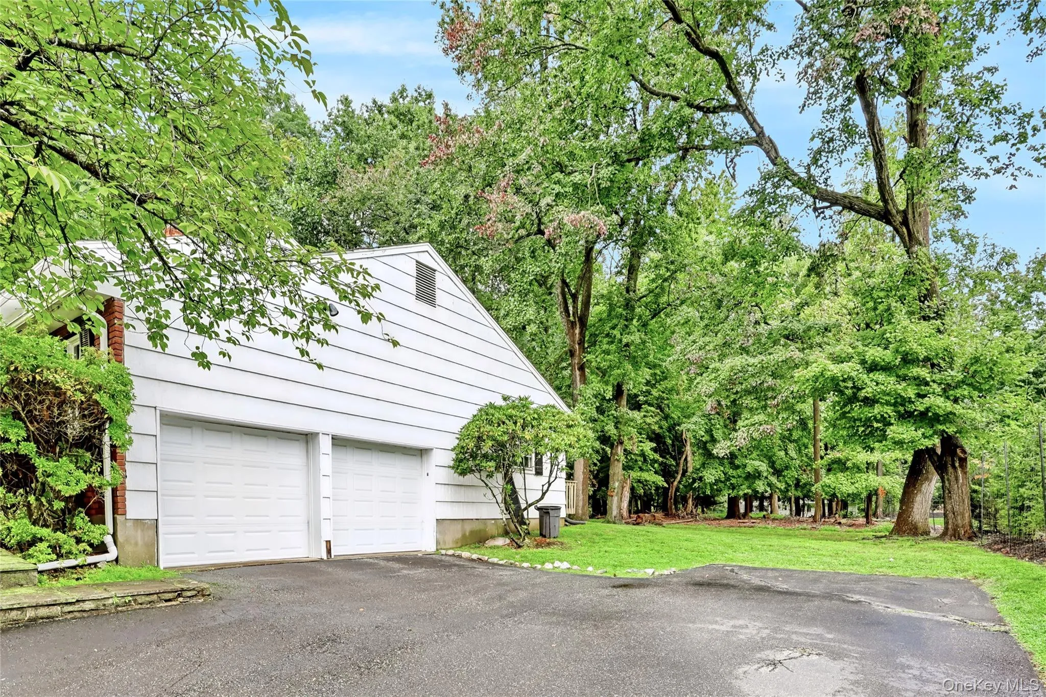 9 Bluejay Street, Ramapo, NY, 4 Bedrooms Bedrooms, 10 Rooms Rooms,2 BathroomsBathrooms,Residential,For Rent,Bluejay,0,1044253 9 Bluejay Street, Ramapo, NY, 4 Bedrooms Bedrooms, 10 Rooms Rooms,2 BathroomsBathrooms,Residential,For Rent,Bluejay,0,1044253