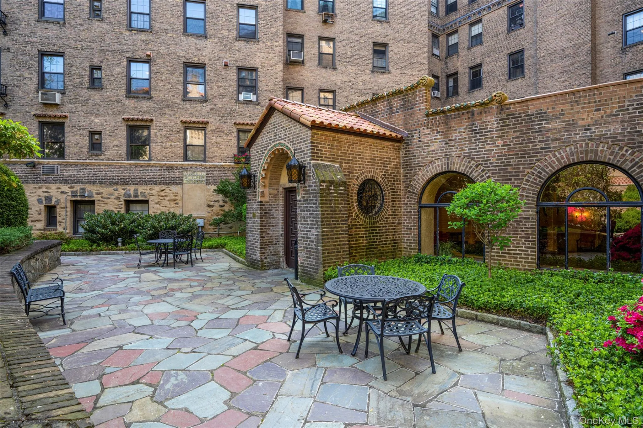 14 Chatsworth Avenue, Mamaroneck, NY, 1 Bedroom Bedrooms, 3 Rooms Rooms,1 BathroomBathrooms,Residential,For Rent,Chatsworth,0,1044255 14 Chatsworth Avenue, Mamaroneck, NY, 1 Bedroom Bedrooms, 3 Rooms Rooms,1 BathroomBathrooms,Residential,For Rent,Chatsworth,0,1044255