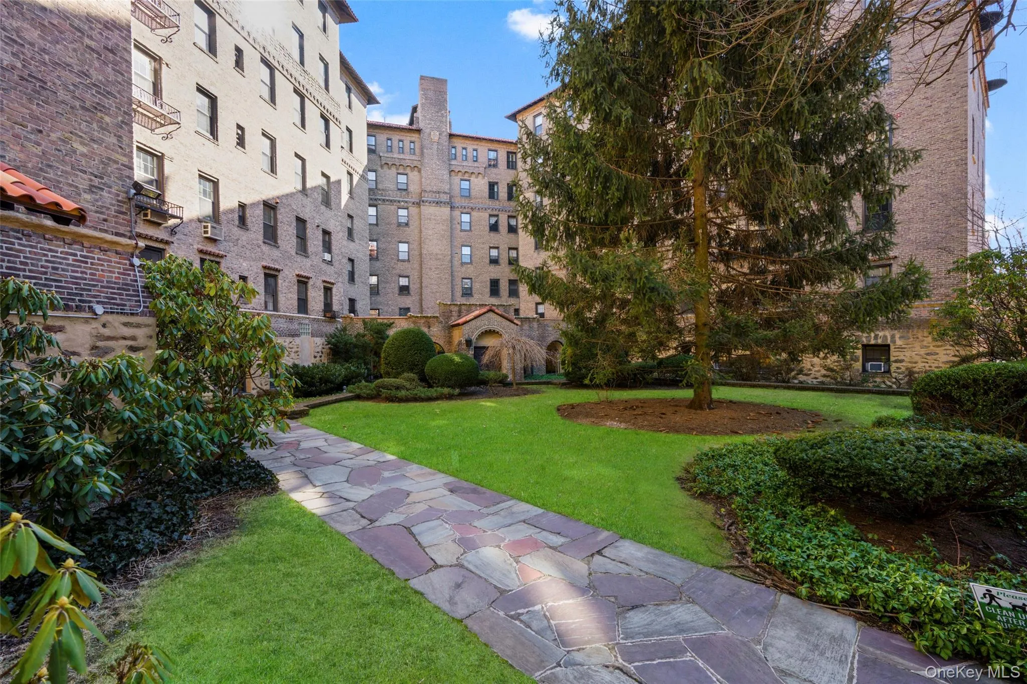 14 Chatsworth Avenue, Mamaroneck, NY, 1 Bedroom Bedrooms, 3 Rooms Rooms,1 BathroomBathrooms,Residential,For Rent,Chatsworth,0,1044255 14 Chatsworth Avenue, Mamaroneck, NY, 1 Bedroom Bedrooms, 3 Rooms Rooms,1 BathroomBathrooms,Residential,For Rent,Chatsworth,0,1044255