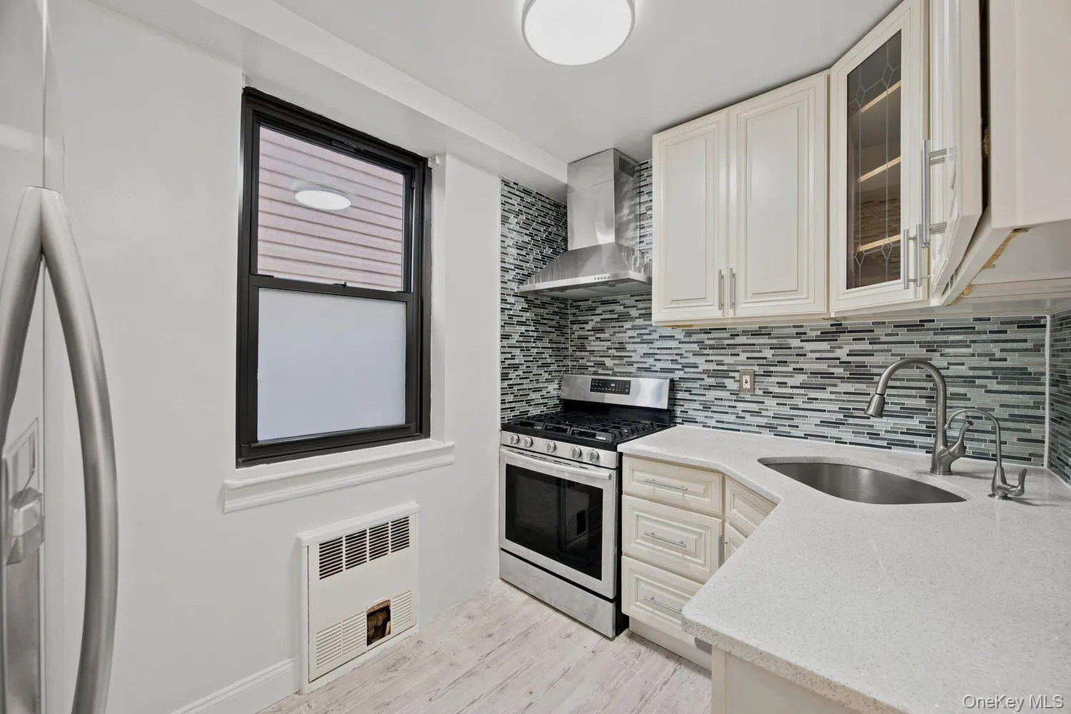 50-21 39th Place, New York, NY, 1 Bedroom Bedrooms, 3 Rooms Rooms,1 BathroomBathrooms,Residential,For Rent,39th,0,1044256 50-21 39th Place, New York, NY, 1 Bedroom Bedrooms, 3 Rooms Rooms,1 BathroomBathrooms,Residential,For Rent,39th,0,1044256