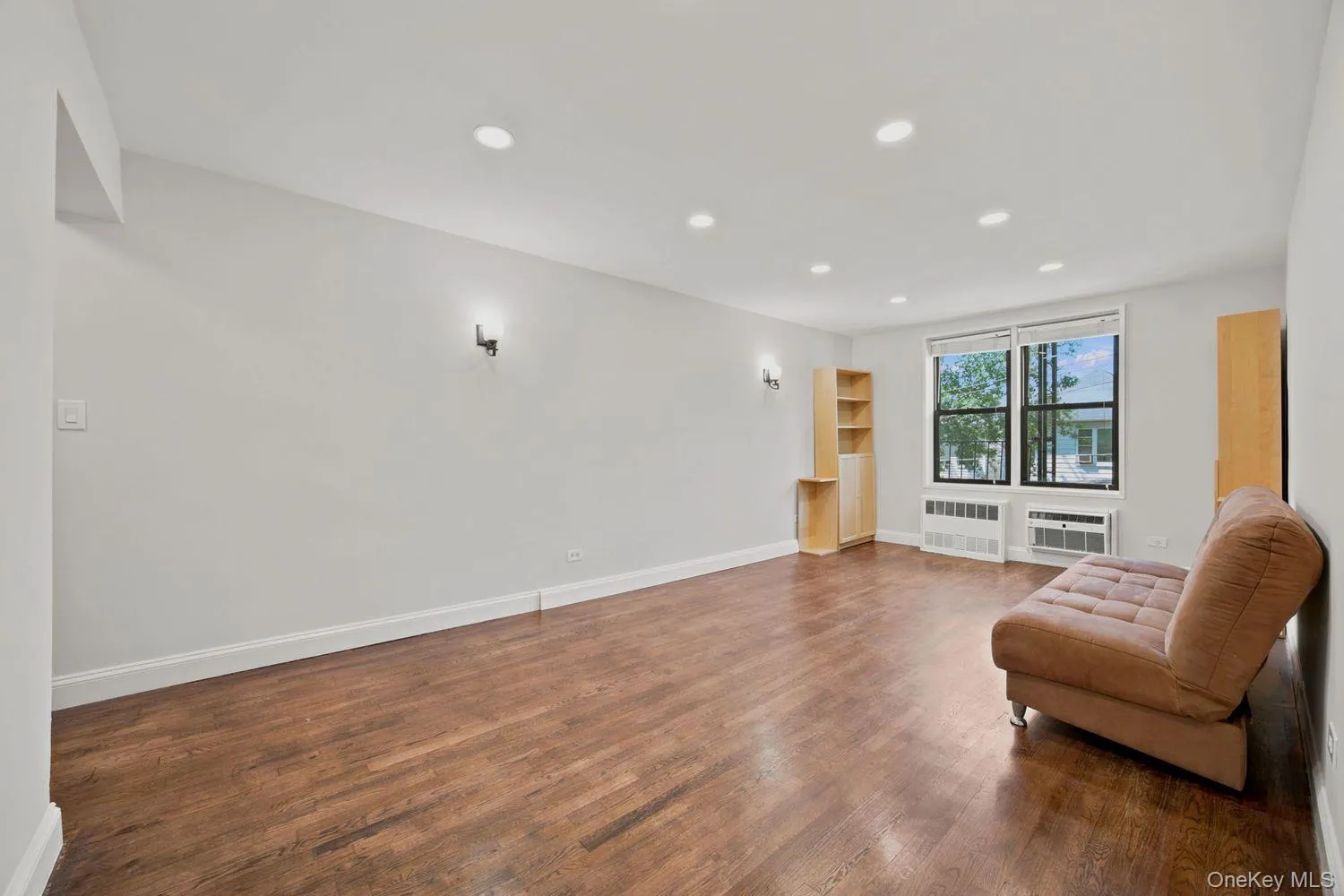 50-21 39th Place, New York, NY, 1 Bedroom Bedrooms, 3 Rooms Rooms,1 BathroomBathrooms,Residential,For Rent,39th,0,1044256 50-21 39th Place, New York, NY, 1 Bedroom Bedrooms, 3 Rooms Rooms,1 BathroomBathrooms,Residential,For Rent,39th,0,1044256