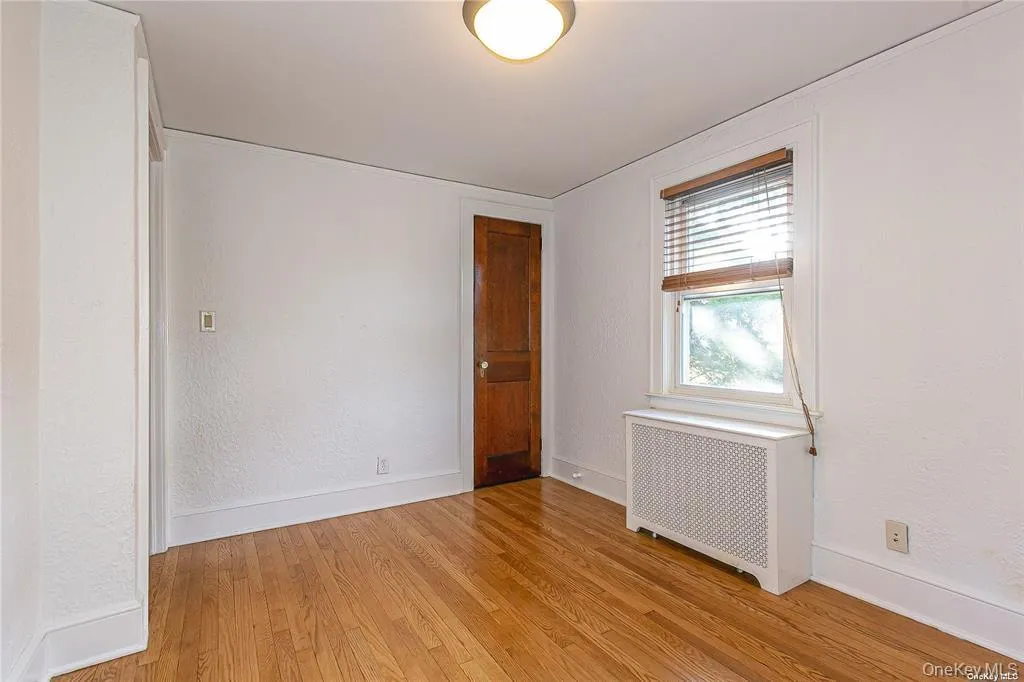 11 Potters Court, North Hempstead, NY, 2 Bedrooms Bedrooms, 4 Rooms Rooms,1 BathroomBathrooms,Residential Lease,For Rent,Potters,0,1044258 11 Potters Court, North Hempstead, NY, 2 Bedrooms Bedrooms, 4 Rooms Rooms,1 BathroomBathrooms,Residential Lease,For Rent,Potters,0,1044258