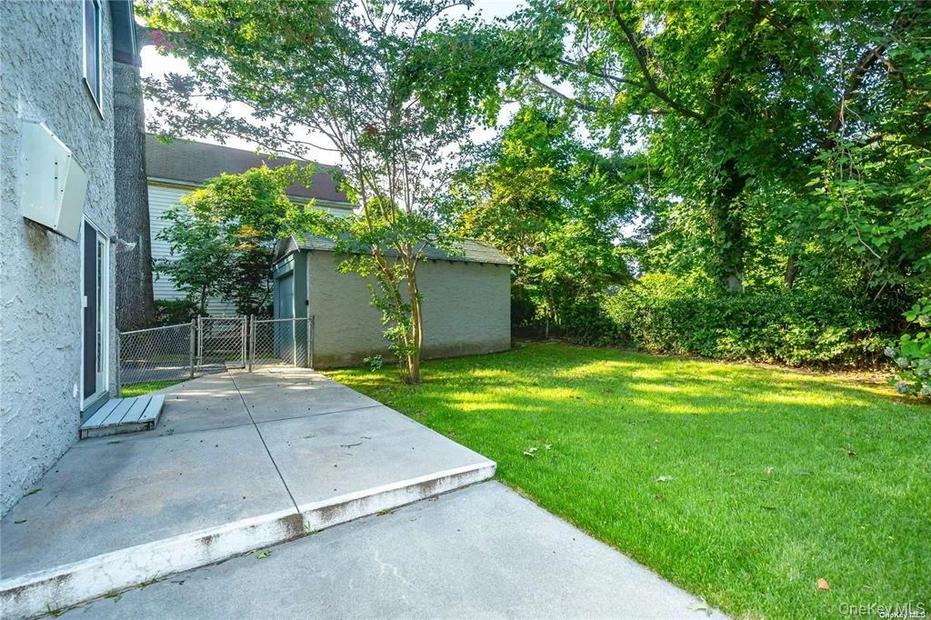 11 Potters Court, North Hempstead, NY, 2 Bedrooms Bedrooms, 4 Rooms Rooms,1 BathroomBathrooms,Residential Lease,For Rent,Potters,0,1044258 11 Potters Court, North Hempstead, NY, 2 Bedrooms Bedrooms, 4 Rooms Rooms,1 BathroomBathrooms,Residential Lease,For Rent,Potters,0,1044258
