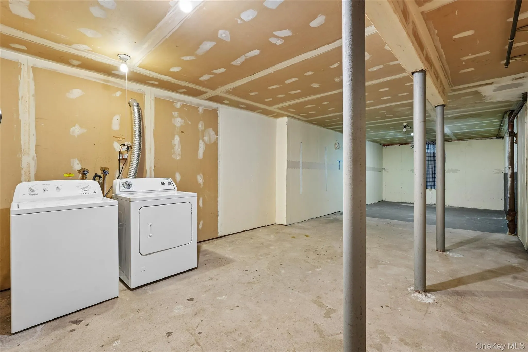192 Doxbury Lane, Ramapo, NY, 2 Bedrooms Bedrooms, 5 Rooms Rooms,2 BathroomsBathrooms,Residential,For Rent,Doxbury,0,1044261 192 Doxbury Lane, Ramapo, NY, 2 Bedrooms Bedrooms, 5 Rooms Rooms,2 BathroomsBathrooms,Residential,For Rent,Doxbury,0,1044261