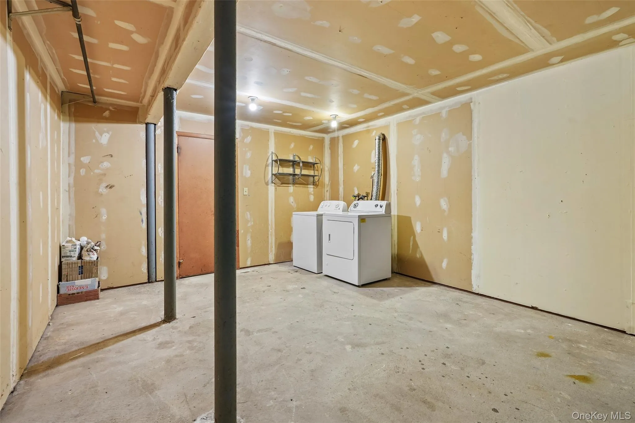 192 Doxbury Lane, Ramapo, NY, 2 Bedrooms Bedrooms, 5 Rooms Rooms,2 BathroomsBathrooms,Residential,For Rent,Doxbury,0,1044261 192 Doxbury Lane, Ramapo, NY, 2 Bedrooms Bedrooms, 5 Rooms Rooms,2 BathroomsBathrooms,Residential,For Rent,Doxbury,0,1044261