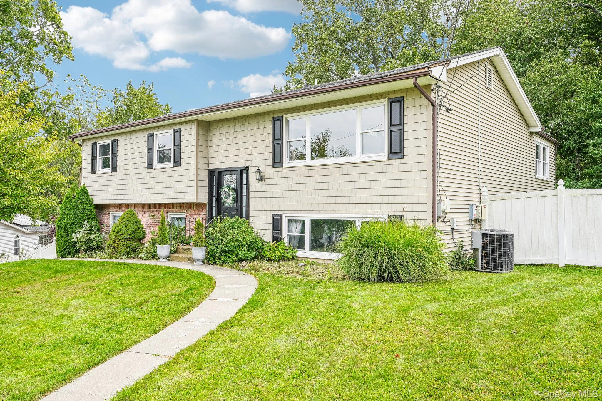 136 Orchid Drive, Orangetown, NY, 5 Bedrooms Bedrooms, 10 Rooms Rooms,3 BathroomsBathrooms,Residential,For Rent,Orchid,0,1044266 136 Orchid Drive, Orangetown, NY, 5 Bedrooms Bedrooms, 10 Rooms Rooms,3 BathroomsBathrooms,Residential,For Rent,Orchid,0,1044266