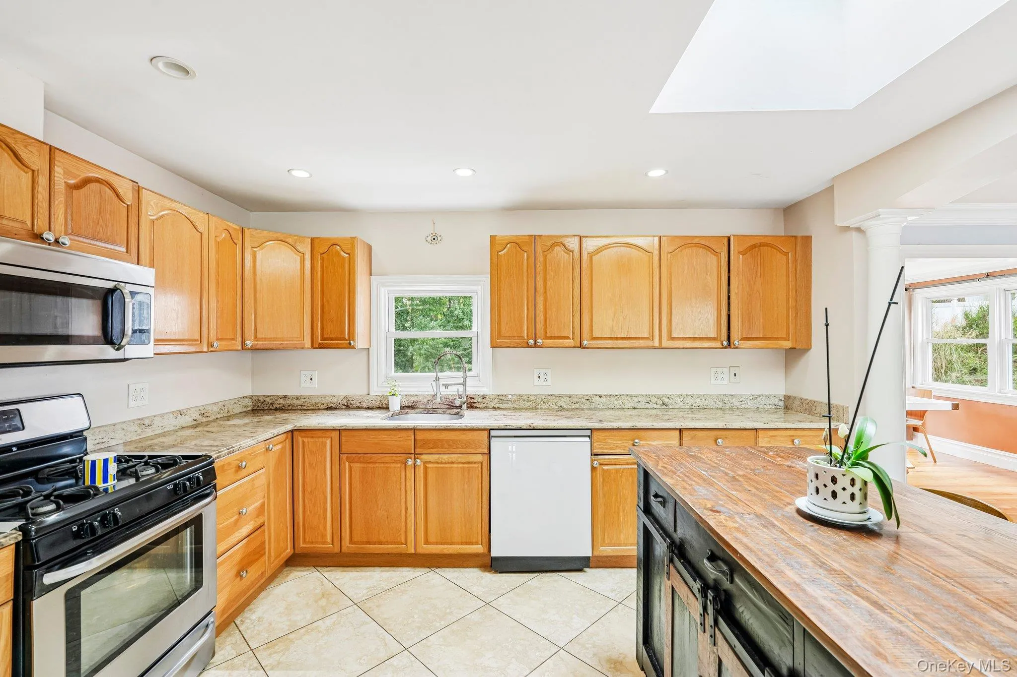 136 Orchid Drive, Orangetown, NY, 5 Bedrooms Bedrooms, 10 Rooms Rooms,3 BathroomsBathrooms,Residential,For Rent,Orchid,0,1044266 136 Orchid Drive, Orangetown, NY, 5 Bedrooms Bedrooms, 10 Rooms Rooms,3 BathroomsBathrooms,Residential,For Rent,Orchid,0,1044266