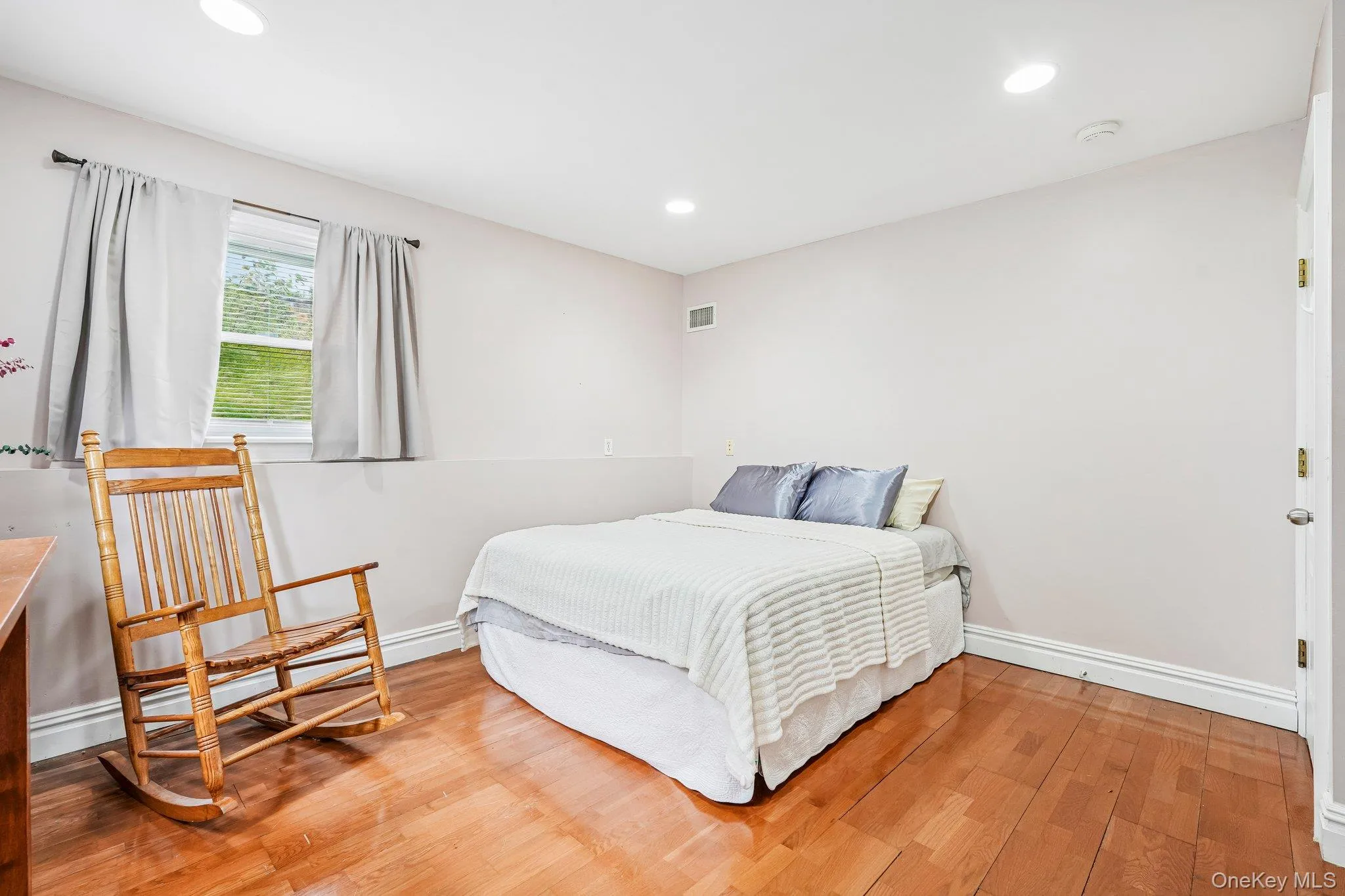 136 Orchid Drive, Orangetown, NY, 5 Bedrooms Bedrooms, 10 Rooms Rooms,3 BathroomsBathrooms,Residential,For Rent,Orchid,0,1044266 136 Orchid Drive, Orangetown, NY, 5 Bedrooms Bedrooms, 10 Rooms Rooms,3 BathroomsBathrooms,Residential,For Rent,Orchid,0,1044266