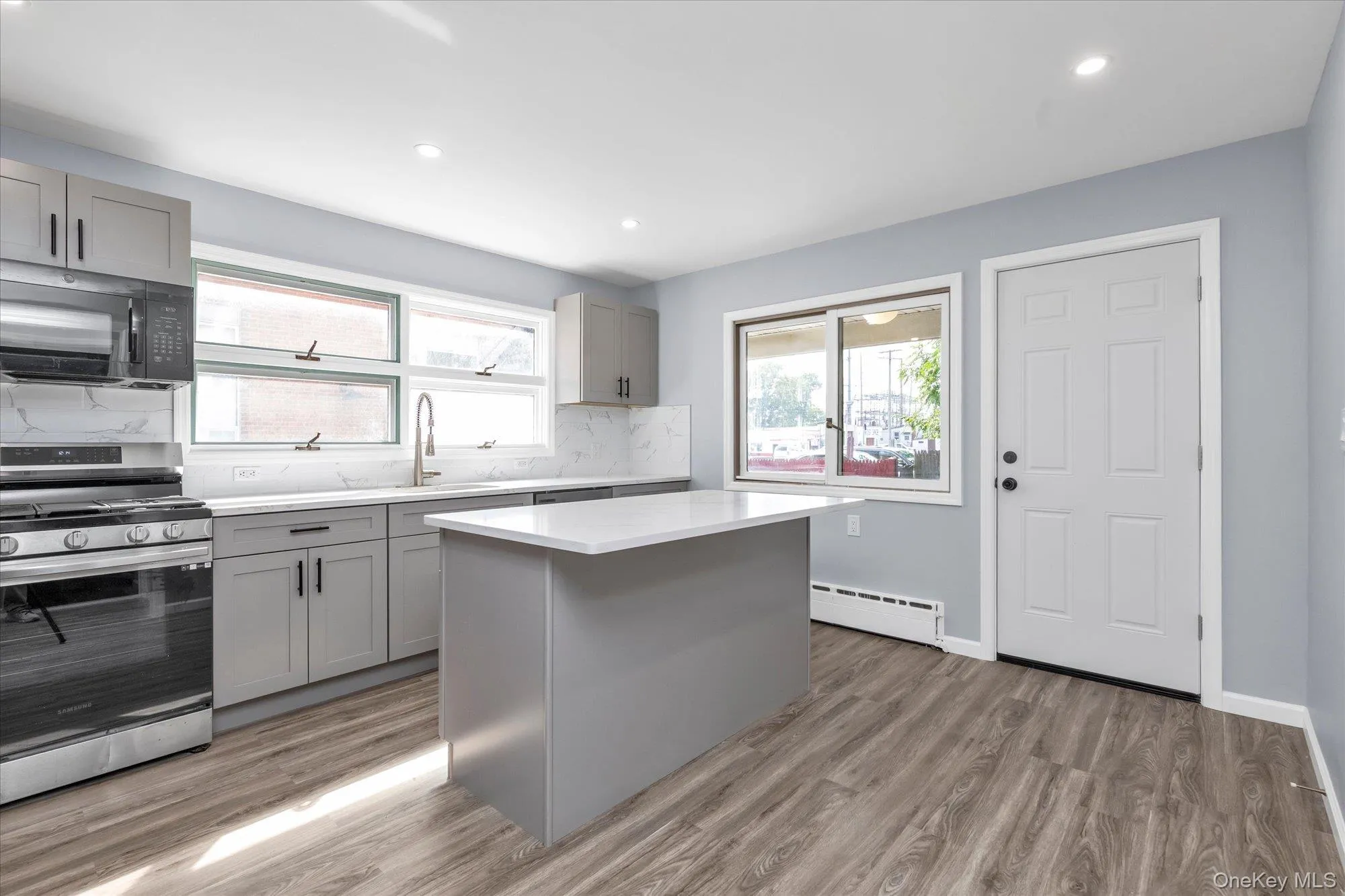 6 Franklin Avenue, North Hempstead, NY, 4 Bedrooms Bedrooms, 6 Rooms Rooms,2 BathroomsBathrooms,Residential Lease,For Rent,Franklin,0,1044268 6 Franklin Avenue, North Hempstead, NY, 4 Bedrooms Bedrooms, 6 Rooms Rooms,2 BathroomsBathrooms,Residential Lease,For Rent,Franklin,0,1044268