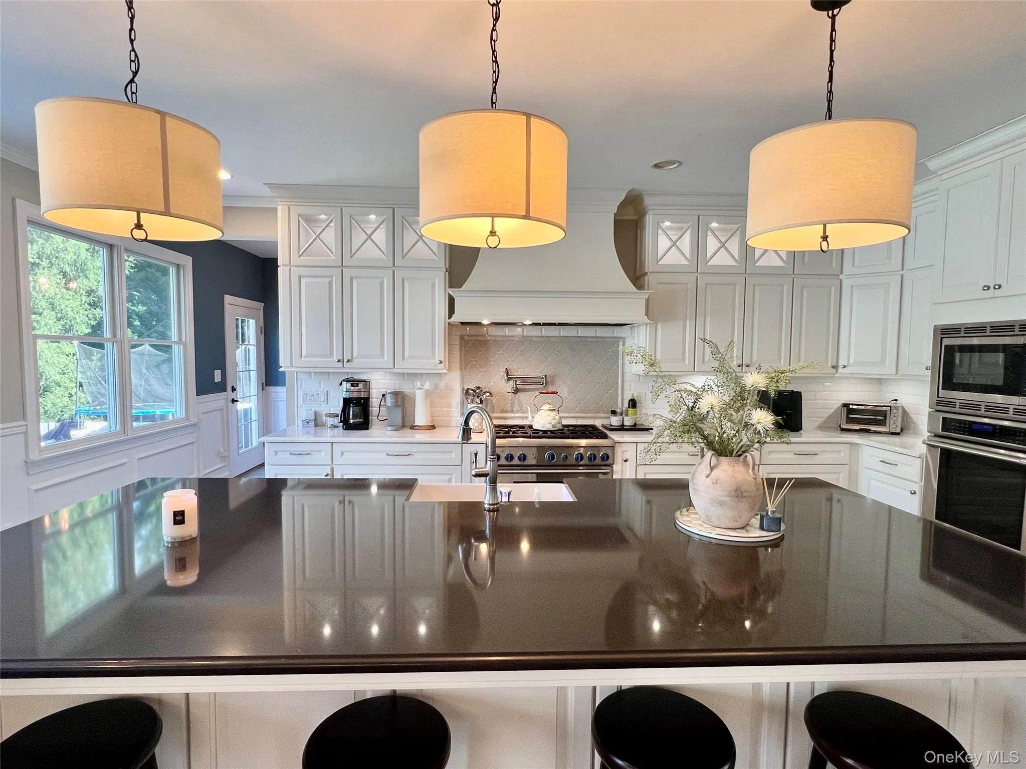 Expansive Kitchen Island Expansive Kitchen Island