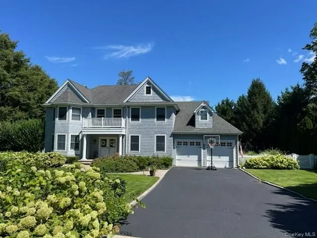 New Asphalt Driveway w Belgium Blocks New Asphalt Driveway w Belgium Blocks