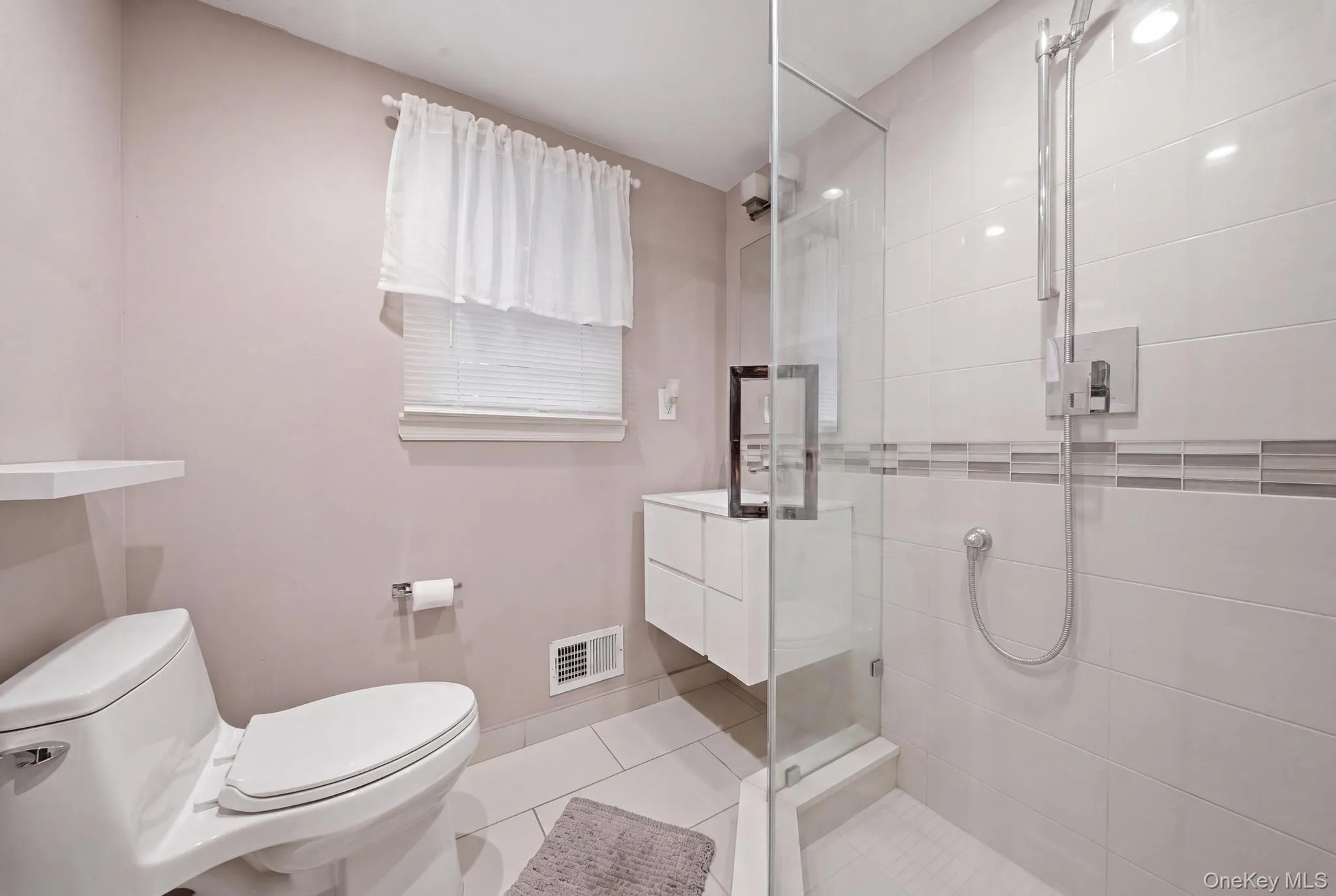 2262 1st Street, Hempstead, NY, 3 Bedrooms Bedrooms, 8 Rooms Rooms,2 BathroomsBathrooms,Residential,For Rent,1st,0,1044272 2262 1st Street, Hempstead, NY, 3 Bedrooms Bedrooms, 8 Rooms Rooms,2 BathroomsBathrooms,Residential,For Rent,1st,0,1044272