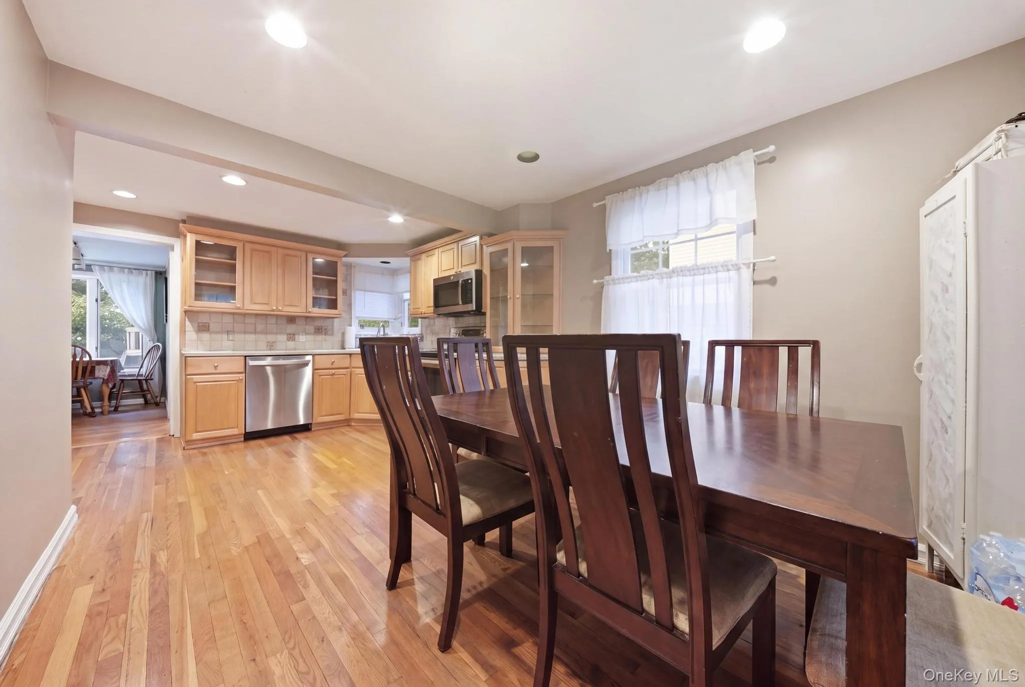 2262 1st Street, Hempstead, NY, 3 Bedrooms Bedrooms, 8 Rooms Rooms,2 BathroomsBathrooms,Residential,For Rent,1st,0,1044272 2262 1st Street, Hempstead, NY, 3 Bedrooms Bedrooms, 8 Rooms Rooms,2 BathroomsBathrooms,Residential,For Rent,1st,0,1044272
