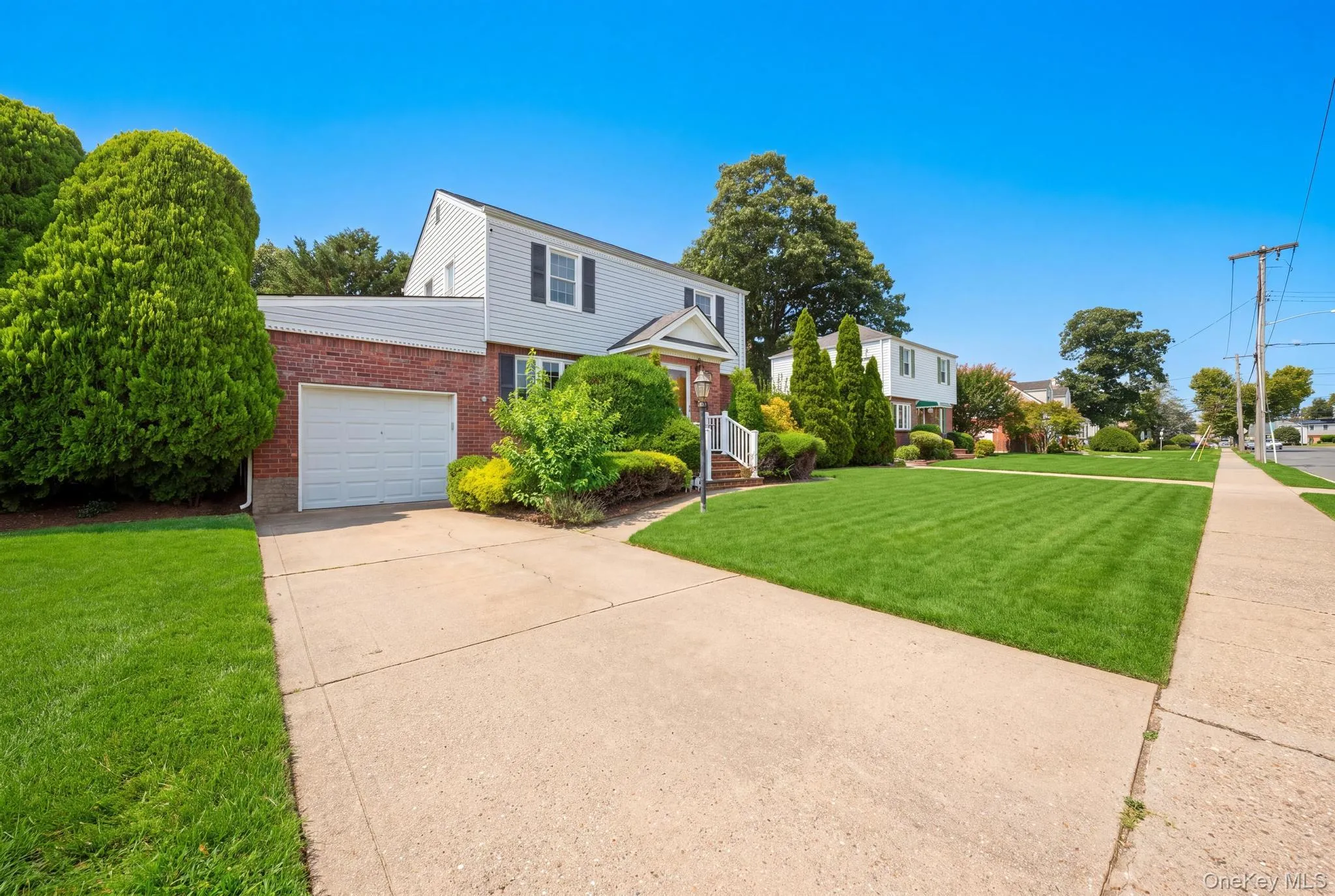 2262 1st Street, Hempstead, NY, 3 Bedrooms Bedrooms, 8 Rooms Rooms,2 BathroomsBathrooms,Residential,For Rent,1st,0,1044272 2262 1st Street, Hempstead, NY, 3 Bedrooms Bedrooms, 8 Rooms Rooms,2 BathroomsBathrooms,Residential,For Rent,1st,0,1044272