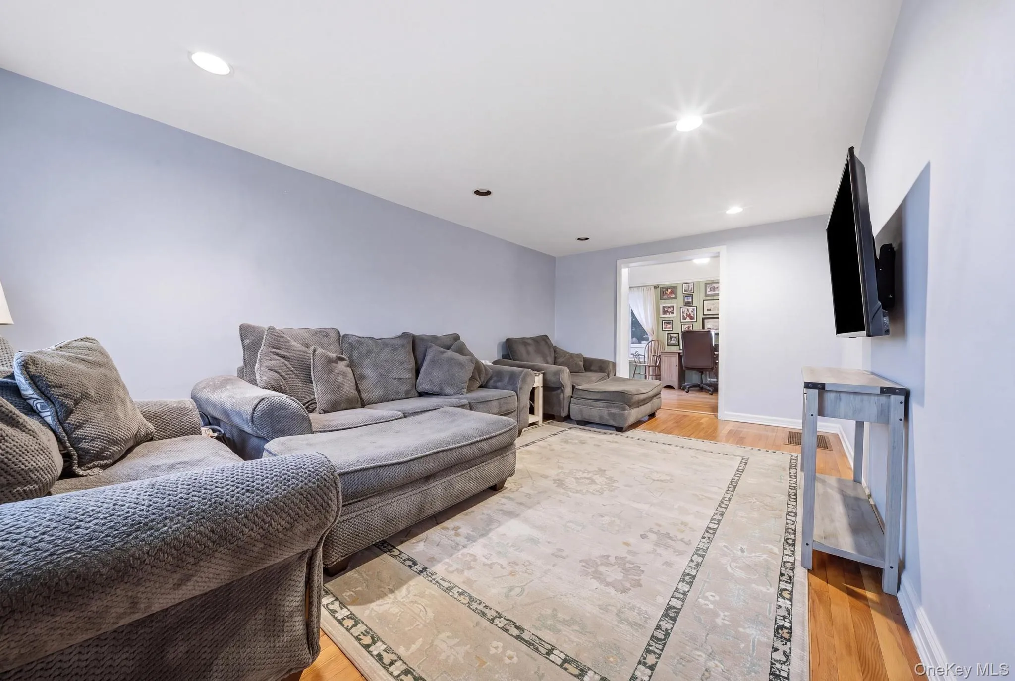 2262 1st Street, Hempstead, NY, 3 Bedrooms Bedrooms, 8 Rooms Rooms,2 BathroomsBathrooms,Residential,For Rent,1st,0,1044272 2262 1st Street, Hempstead, NY, 3 Bedrooms Bedrooms, 8 Rooms Rooms,2 BathroomsBathrooms,Residential,For Rent,1st,0,1044272