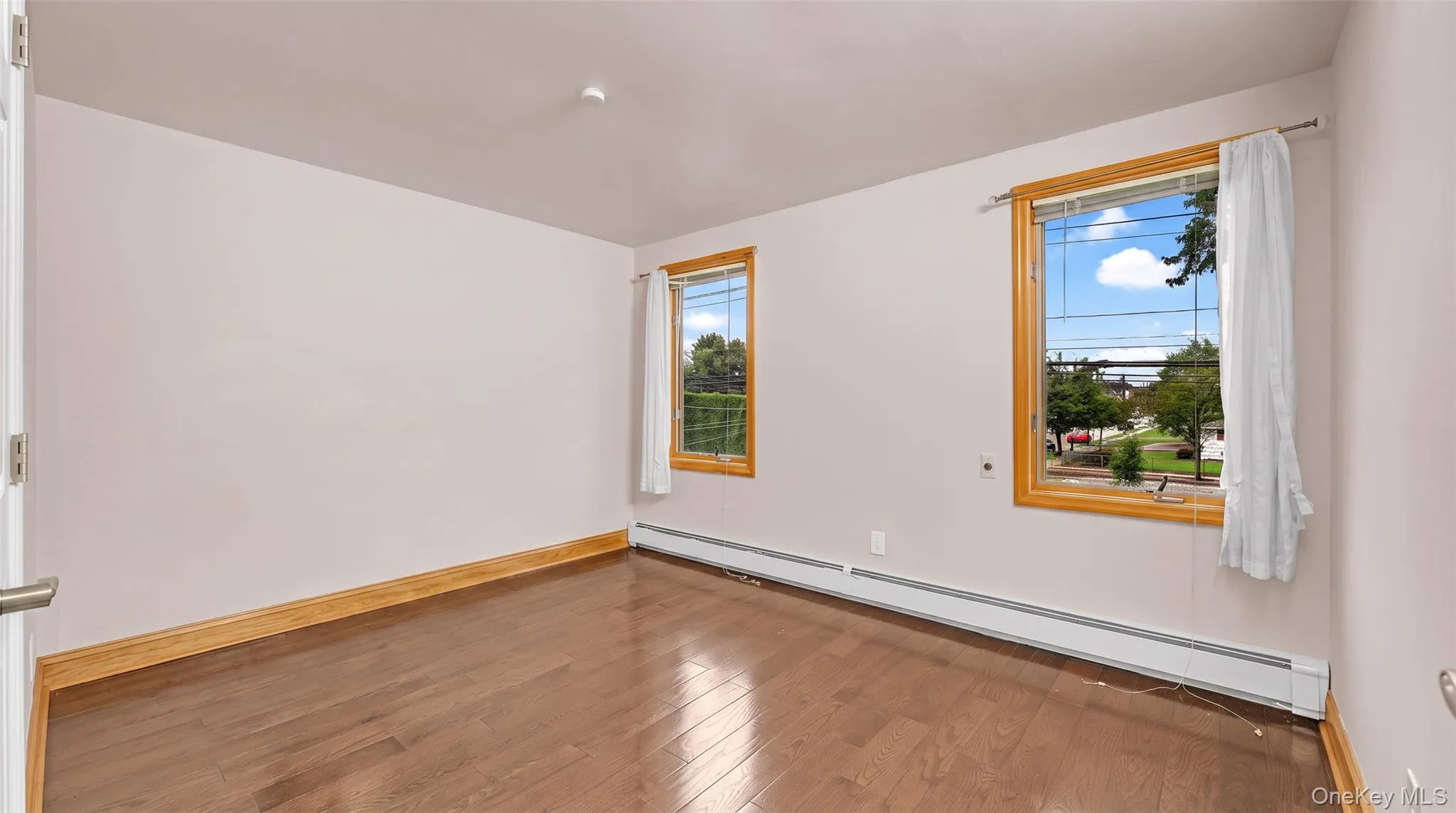 30 Andover Lane, Oyster Bay, NY, 4 Bedrooms Bedrooms, 7 Rooms Rooms,3 BathroomsBathrooms,Residential,For Rent,Andover,0,1044275 30 Andover Lane, Oyster Bay, NY, 4 Bedrooms Bedrooms, 7 Rooms Rooms,3 BathroomsBathrooms,Residential,For Rent,Andover,0,1044275