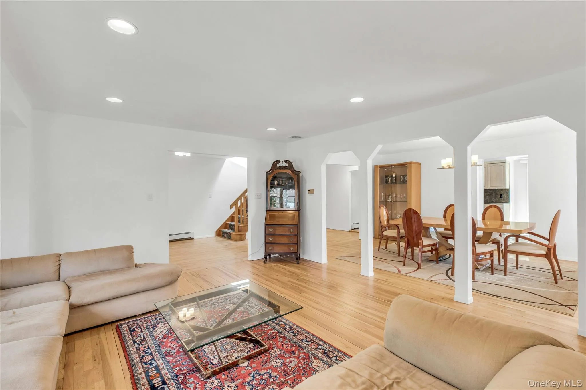 132 Washington Avenue, Oyster Bay, NY, 5 Bedrooms Bedrooms, 10 Rooms Rooms,3 BathroomsBathrooms,Residential,For Rent,Washington,0,1044279 132 Washington Avenue, Oyster Bay, NY, 5 Bedrooms Bedrooms, 10 Rooms Rooms,3 BathroomsBathrooms,Residential,For Rent,Washington,0,1044279